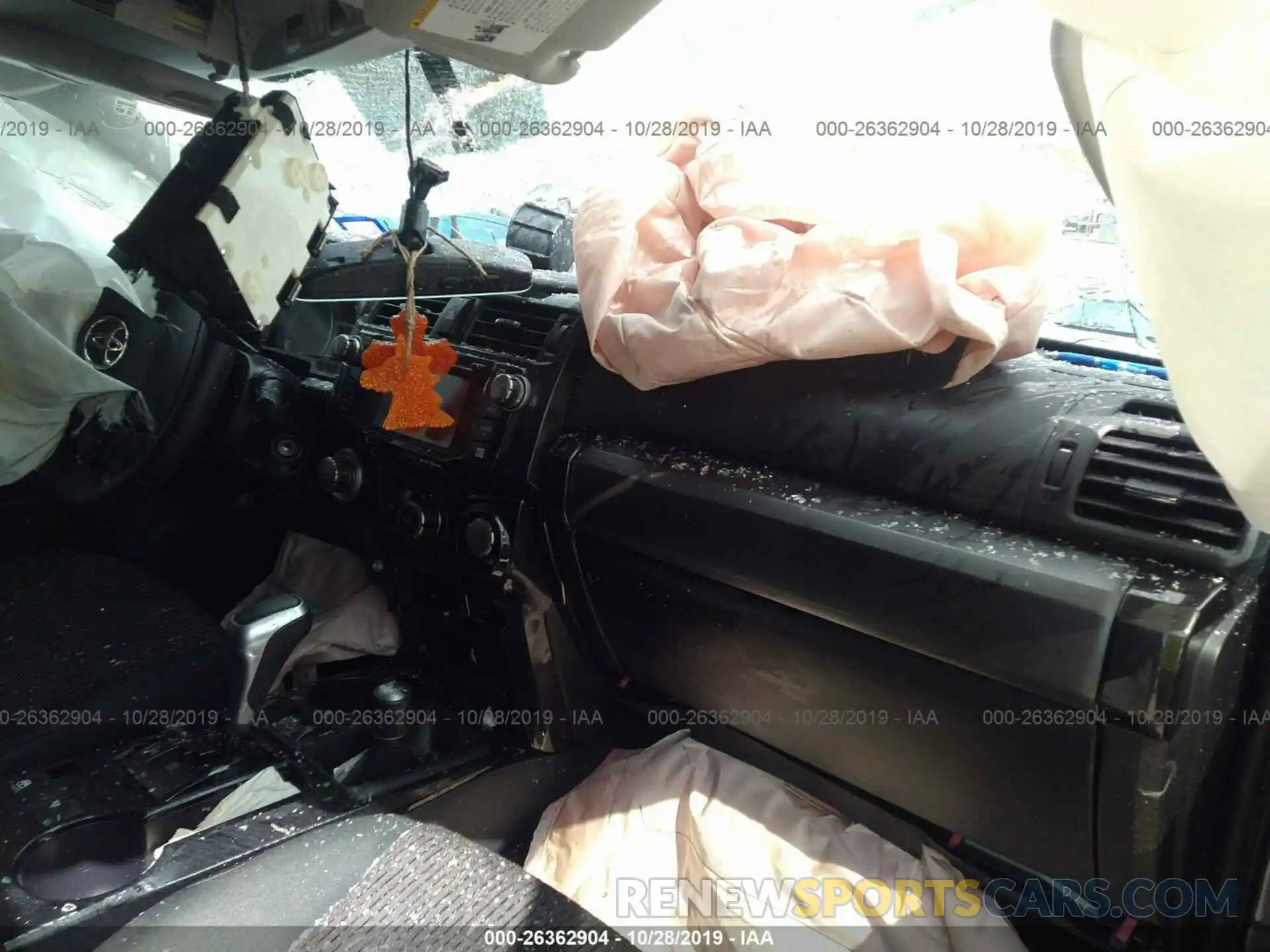 5 Photograph of a damaged car JTEBU5JR7K5656818 TOYOTA 4RUNNER 2019