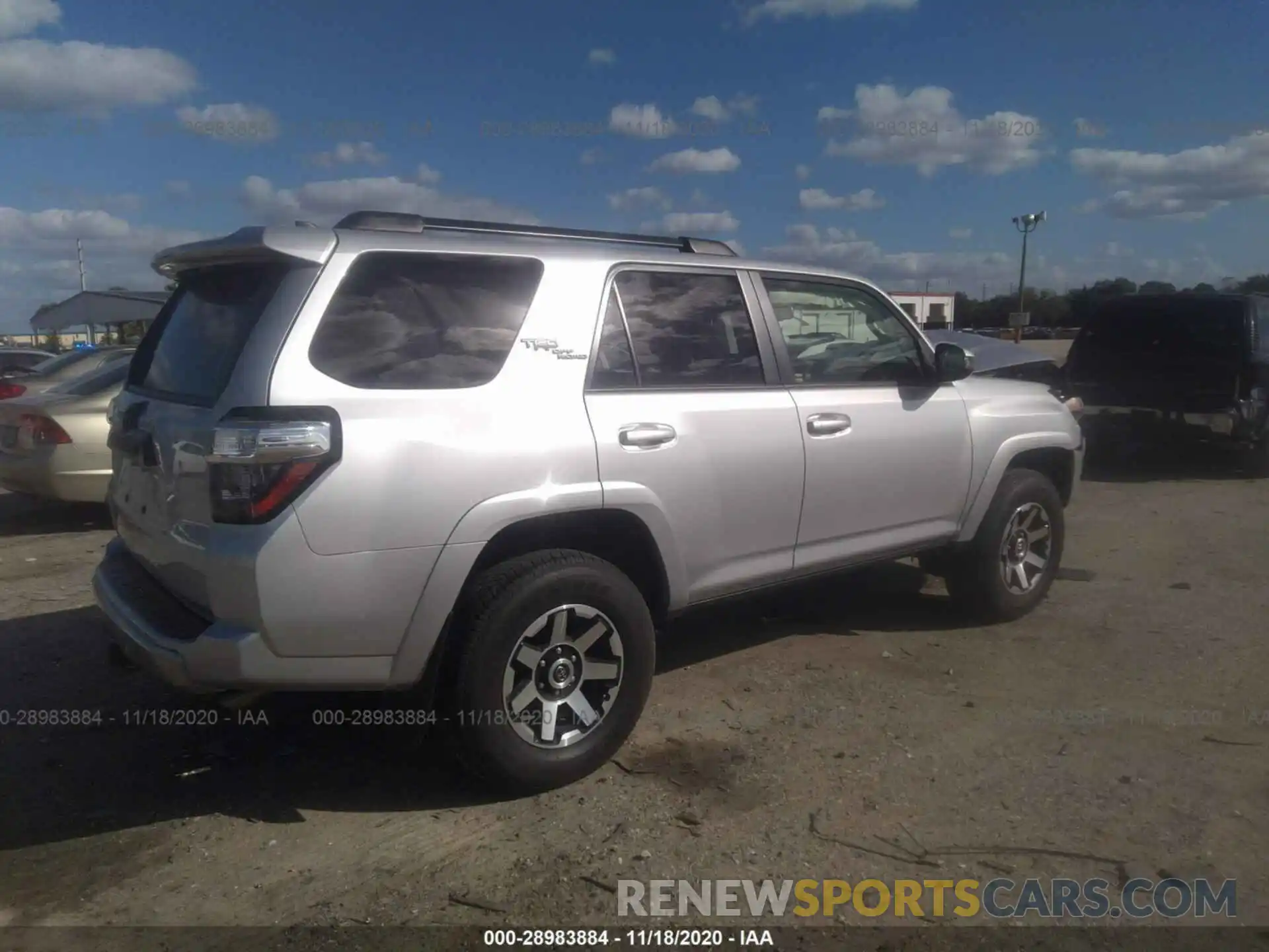 4 Фотография поврежденного автомобиля JTEBU5JR7K5664935 TOYOTA 4RUNNER 2019