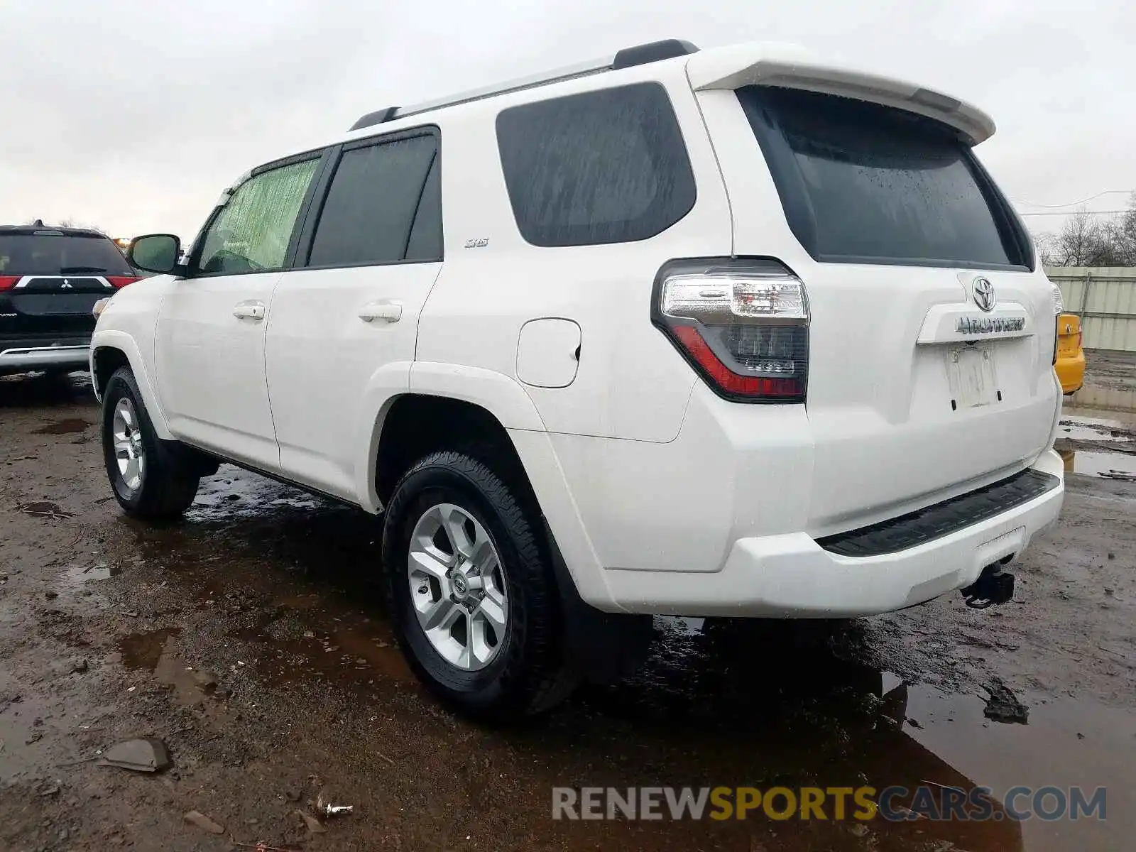 3 Photograph of a damaged car JTEBU5JR7K5665096 TOYOTA 4RUNNER 2019