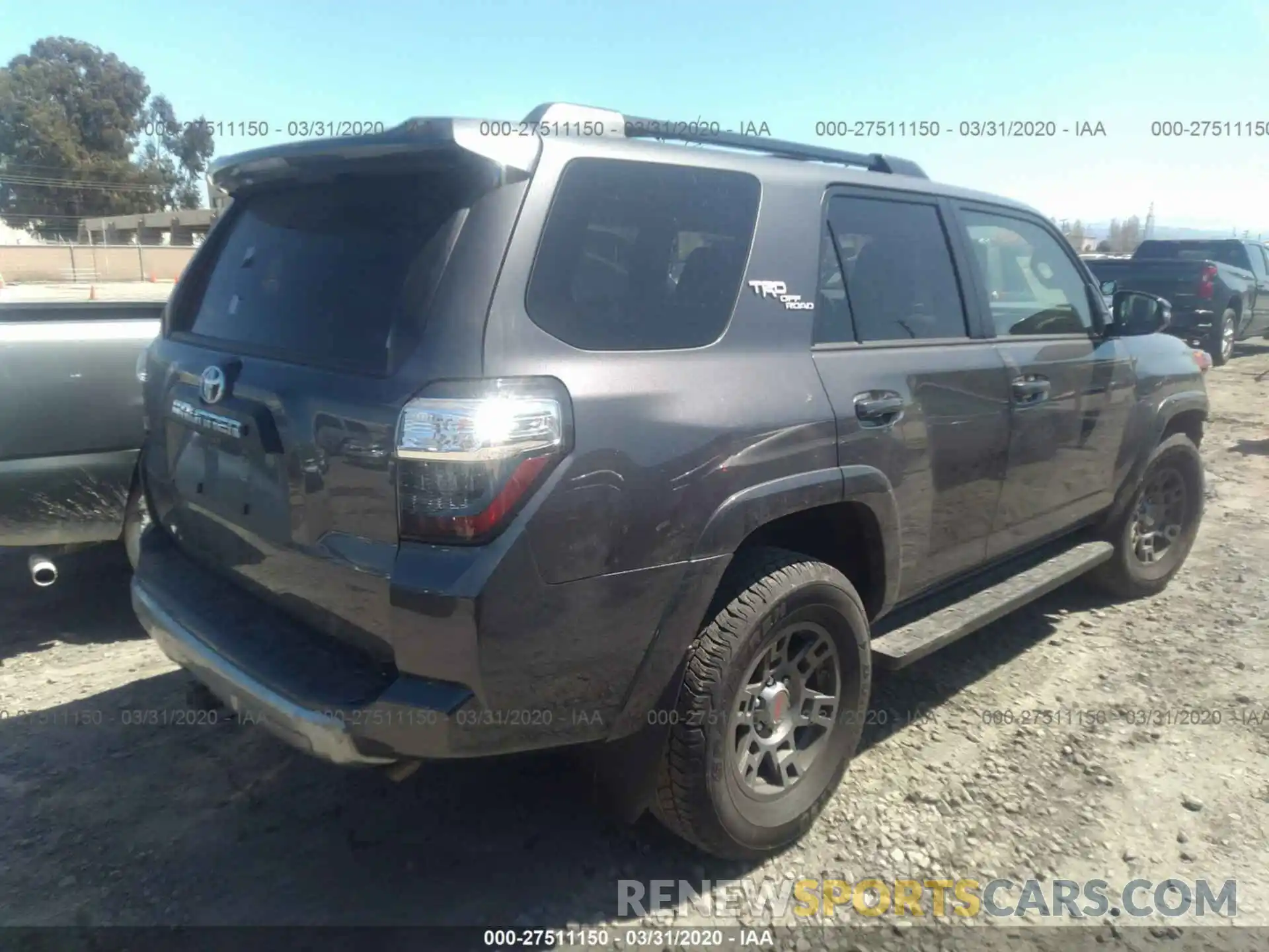 4 Фотография поврежденного автомобиля JTEBU5JR7K5667673 TOYOTA 4RUNNER 2019