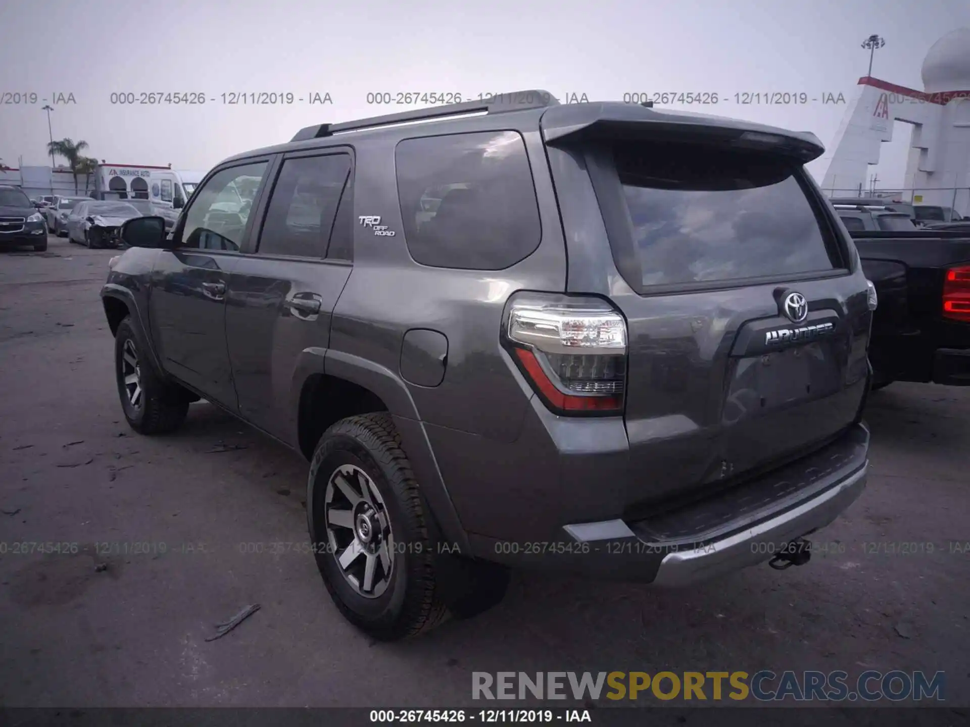 3 Фотография поврежденного автомобиля JTEBU5JR7K5668015 TOYOTA 4RUNNER 2019