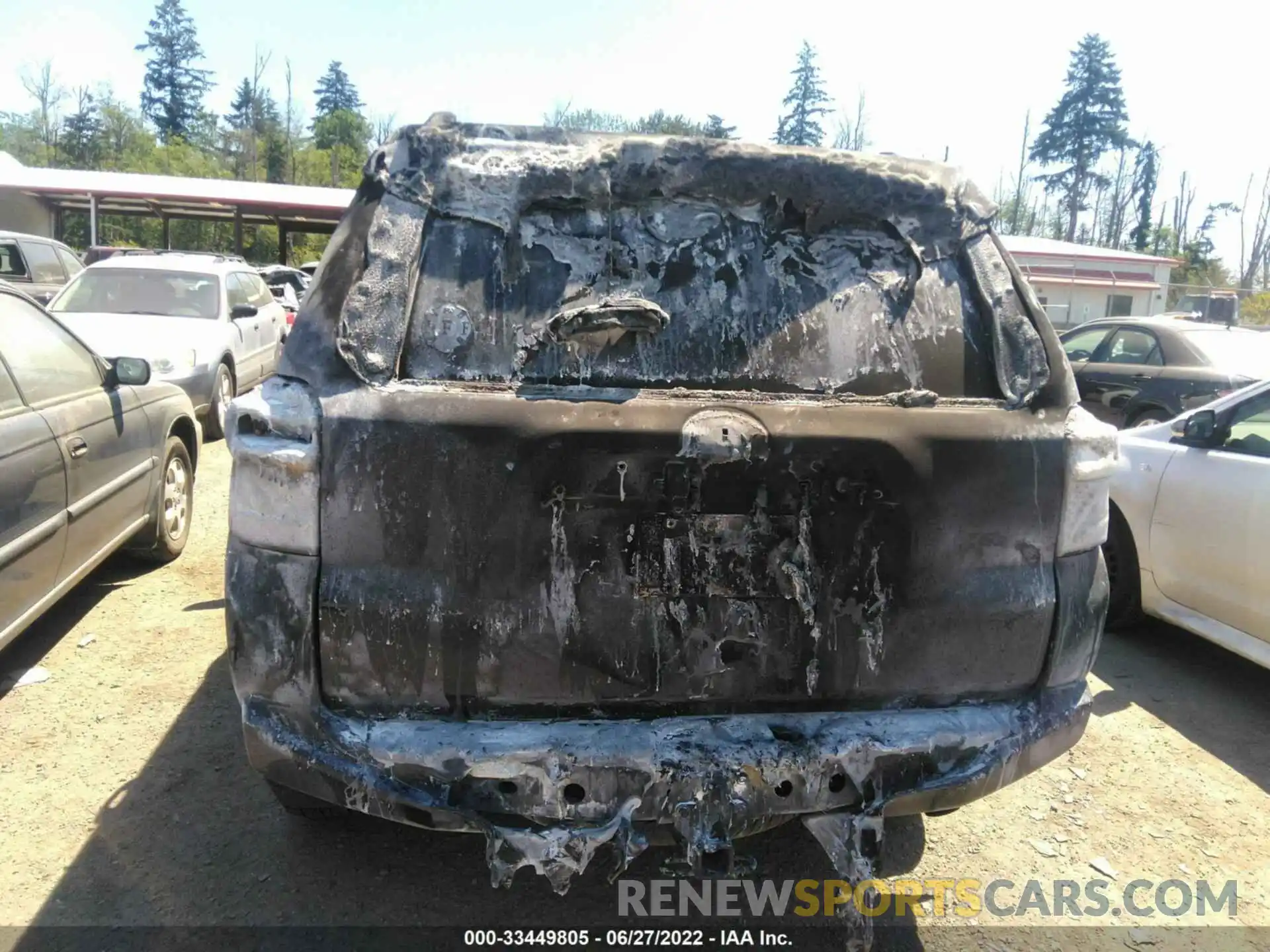 6 Photograph of a damaged car JTEBU5JR7K5668676 TOYOTA 4RUNNER 2019