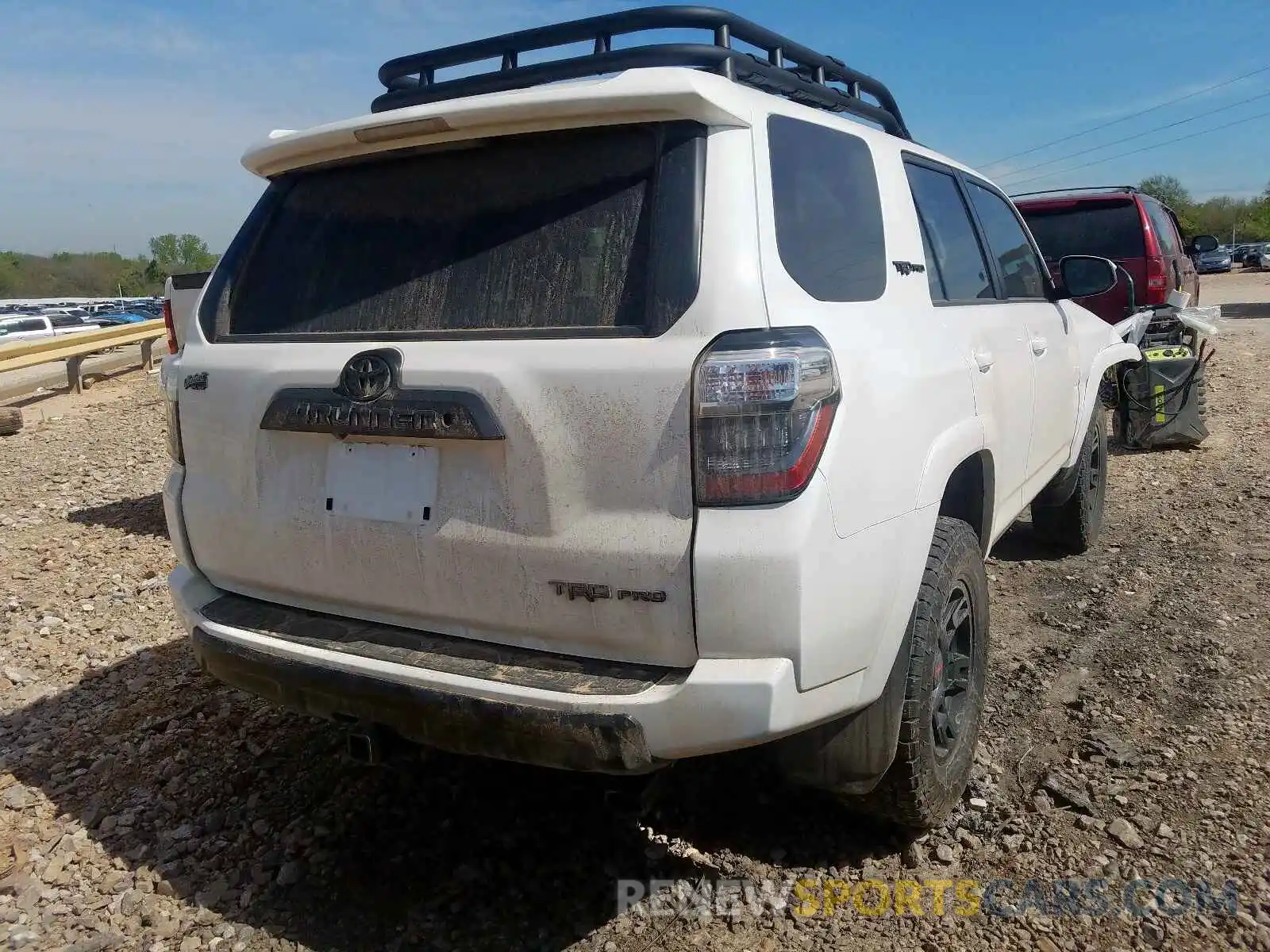 4 Фотография поврежденного автомобиля JTEBU5JR7K5669472 TOYOTA 4RUNNER 2019