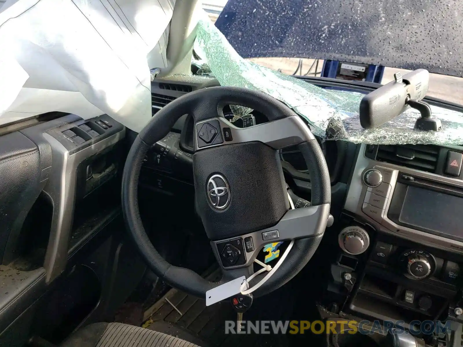 9 Photograph of a damaged car JTEBU5JR7K5671299 TOYOTA 4RUNNER 2019