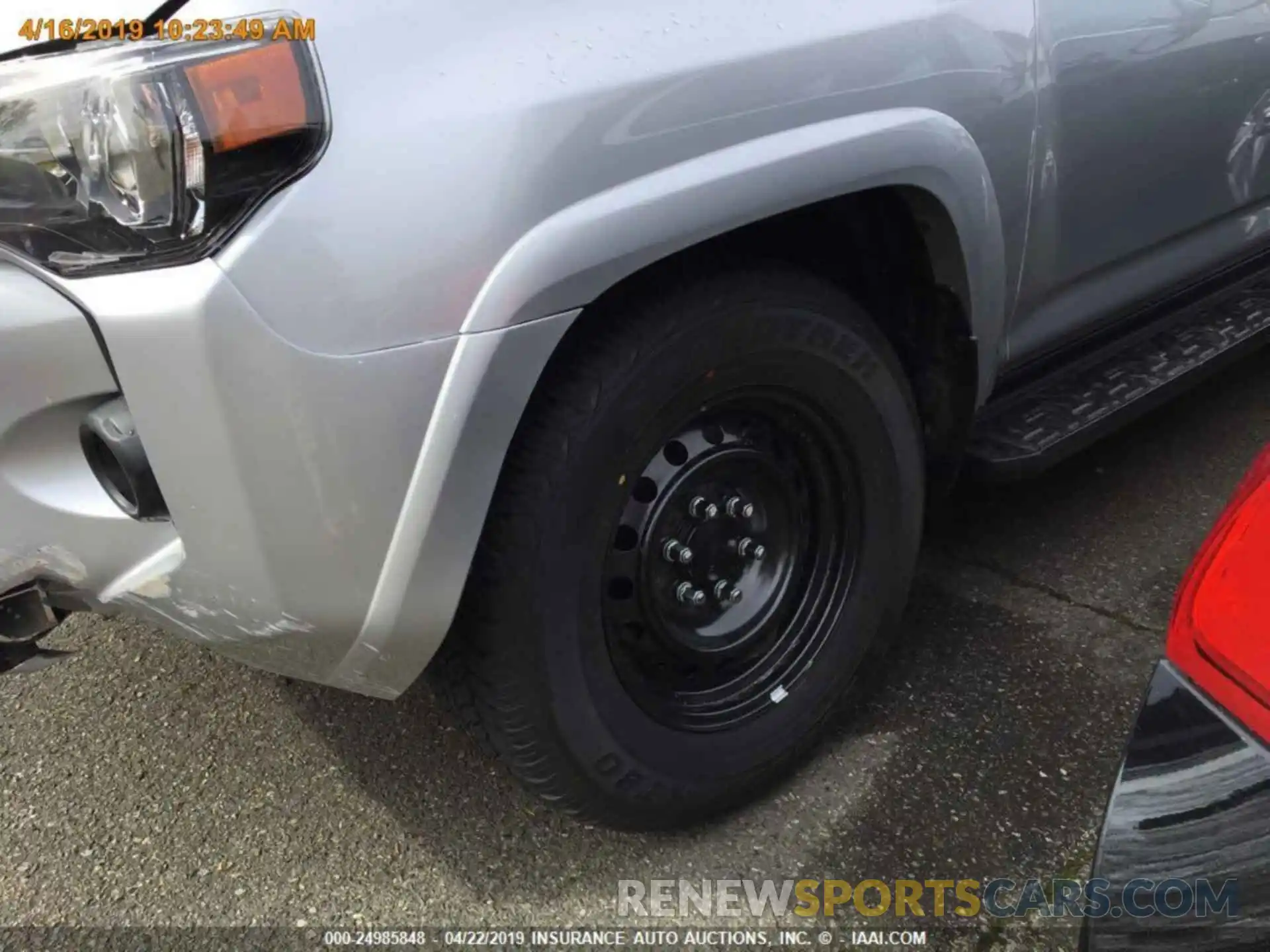 13 Photograph of a damaged car JTEBU5JR7K5671559 TOYOTA 4RUNNER 2019