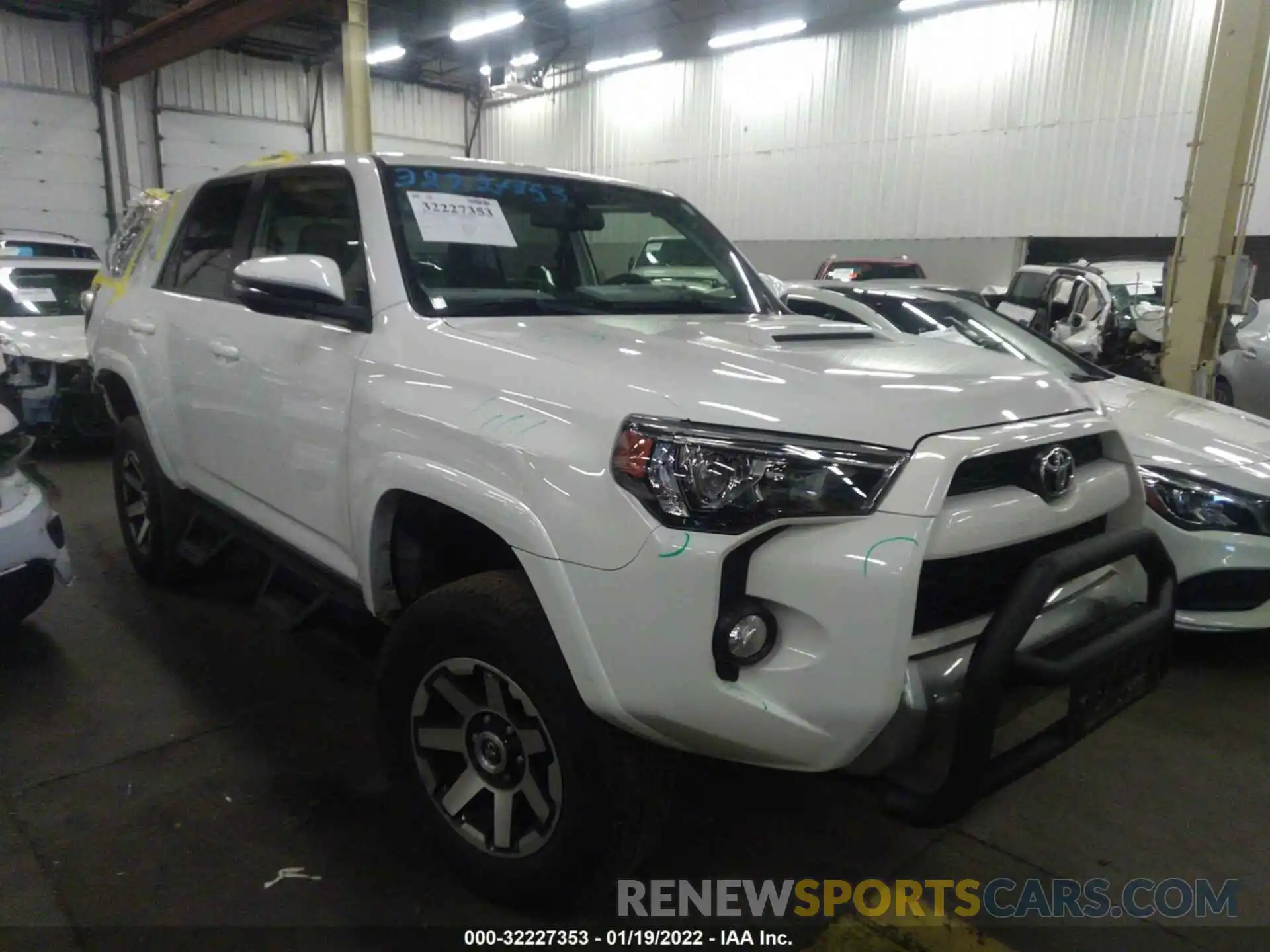 1 Photograph of a damaged car JTEBU5JR7K5674848 TOYOTA 4RUNNER 2019