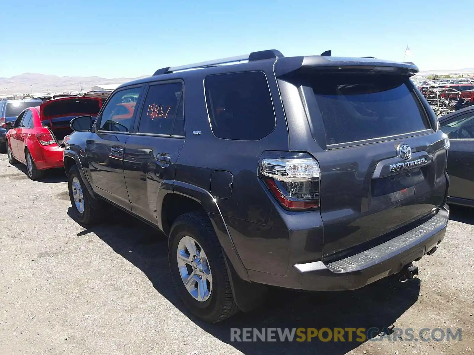 3 Фотография поврежденного автомобиля JTEBU5JR7K5684327 TOYOTA 4RUNNER 2019