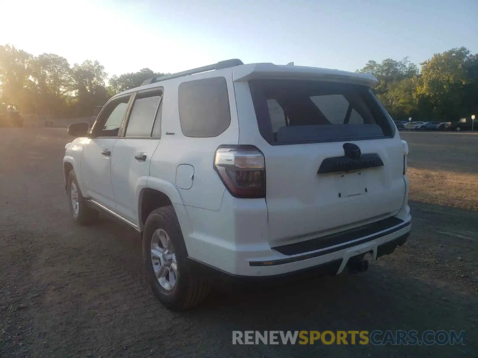 3 Photograph of a damaged car JTEBU5JR7K5684490 TOYOTA 4RUNNER 2019