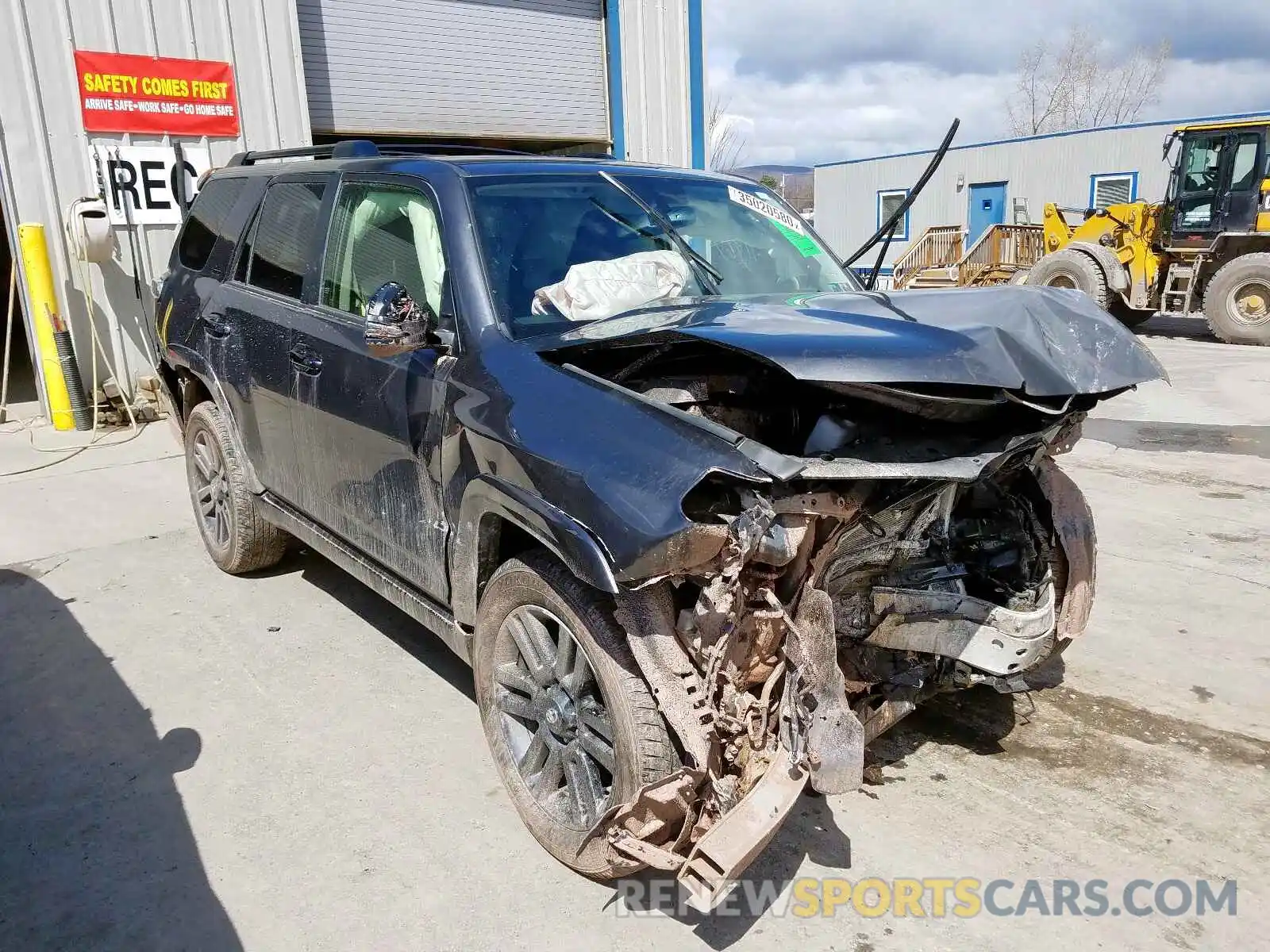 1 Photograph of a damaged car JTEBU5JR7K5689592 TOYOTA 4RUNNER 2019