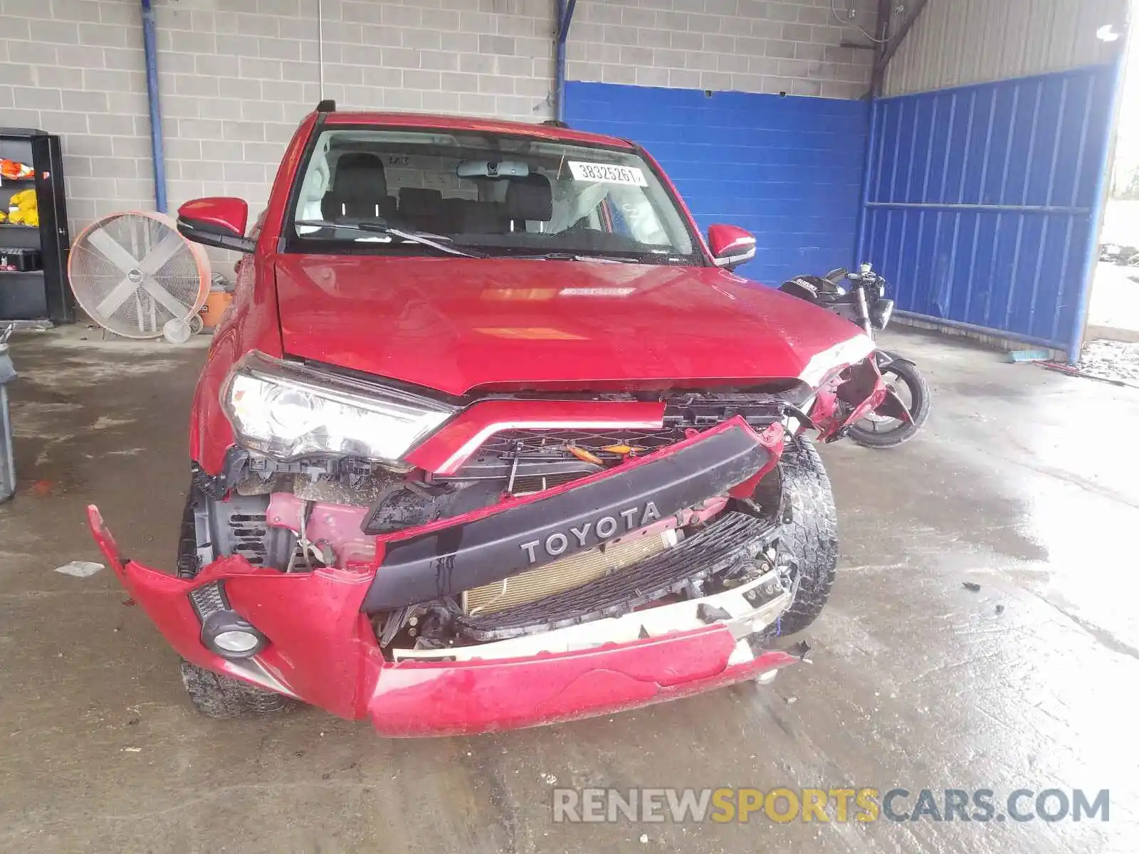 9 Photograph of a damaged car JTEBU5JR7K5692234 TOYOTA 4RUNNER 2019