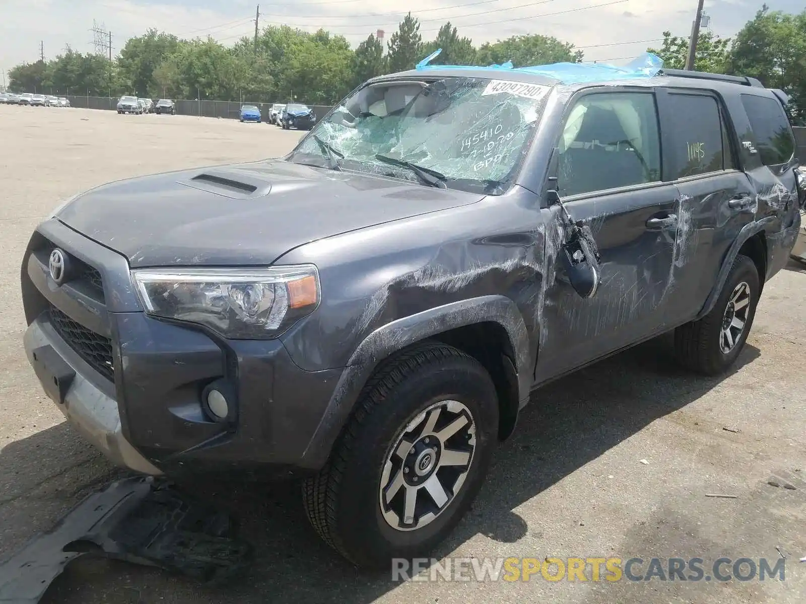 2 Photograph of a damaged car JTEBU5JR7K5697739 TOYOTA 4RUNNER 2019