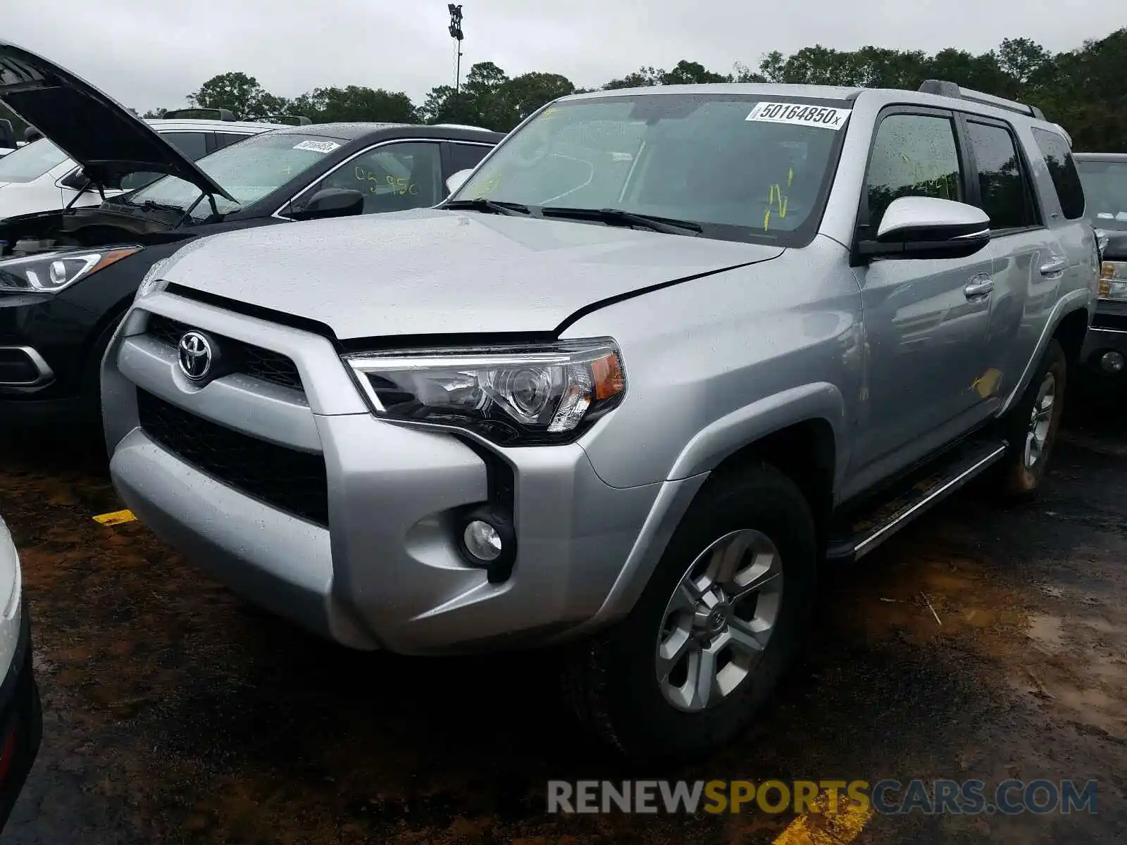 2 Photograph of a damaged car JTEBU5JR7K5698034 TOYOTA 4RUNNER 2019