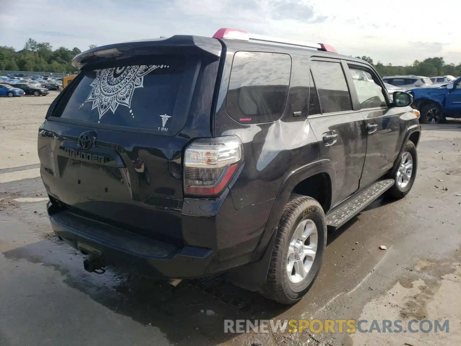 4 Photograph of a damaged car JTEBU5JR7K5701059 TOYOTA 4RUNNER 2019