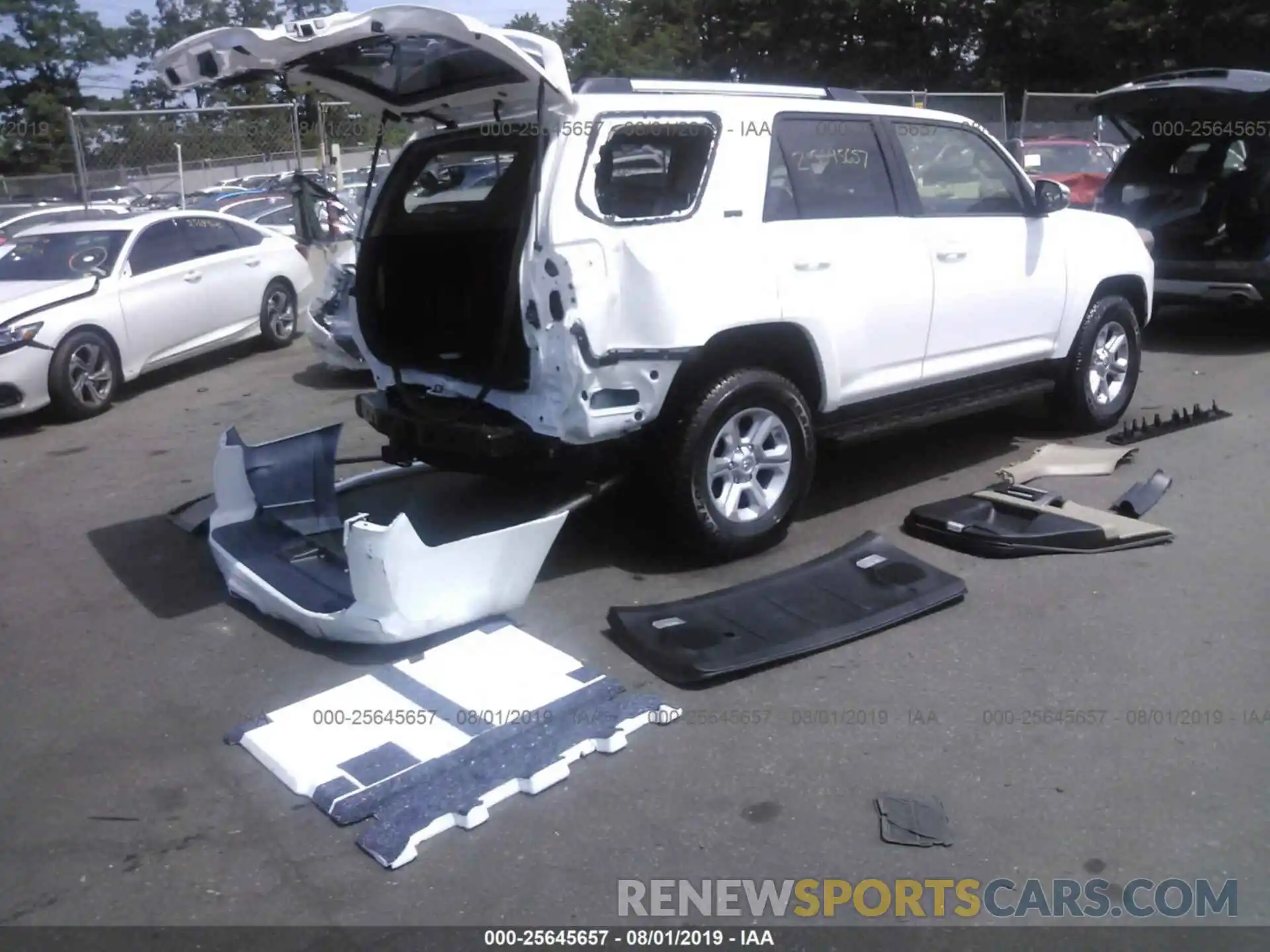 4 Photograph of a damaged car JTEBU5JR7K5703569 TOYOTA 4RUNNER 2019