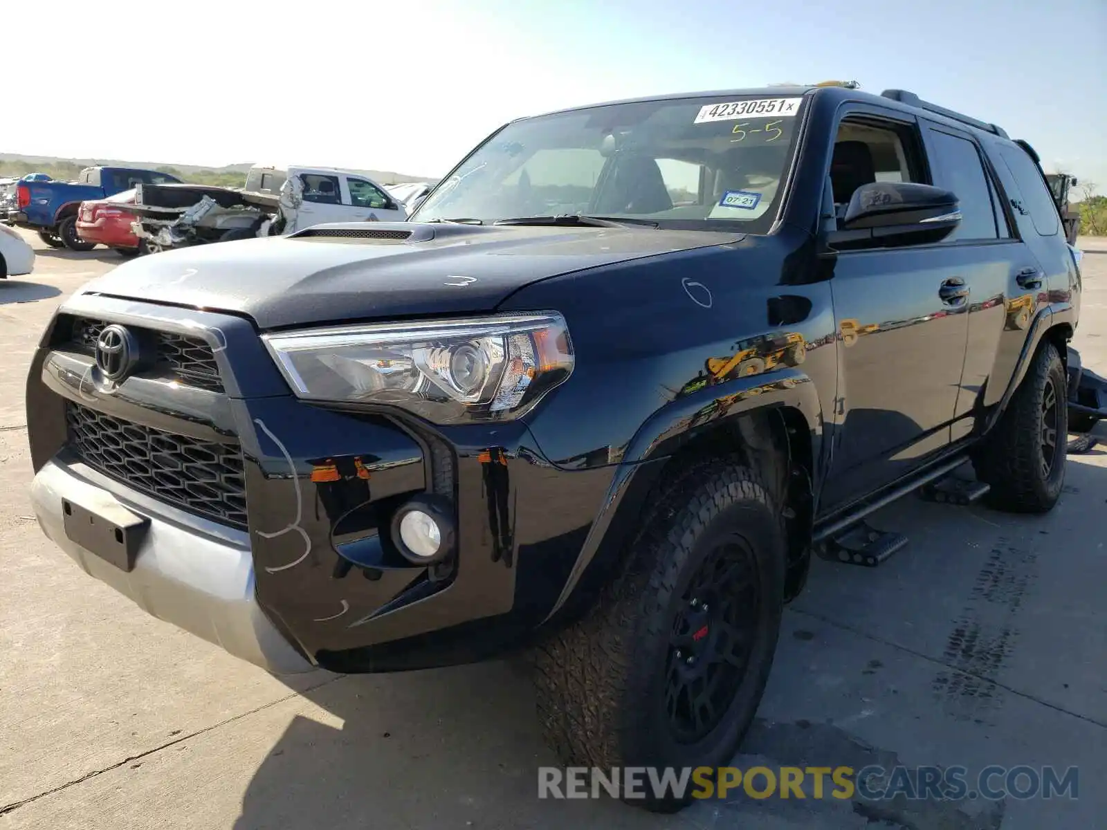 2 Фотография поврежденного автомобиля JTEBU5JR7K5707427 TOYOTA 4RUNNER 2019