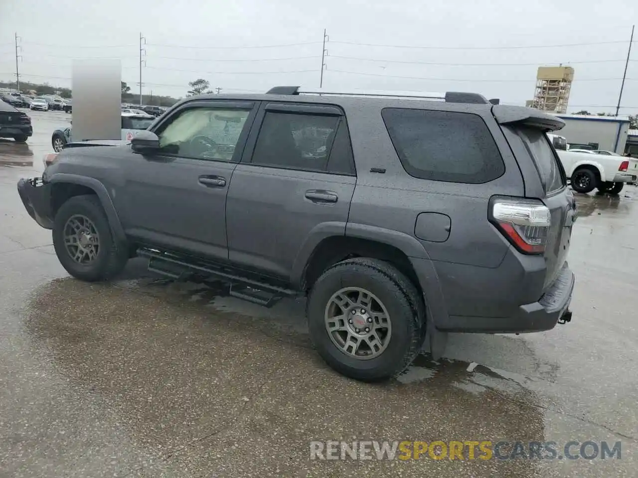 2 Photograph of a damaged car JTEBU5JR7K5708691 TOYOTA 4RUNNER 2019