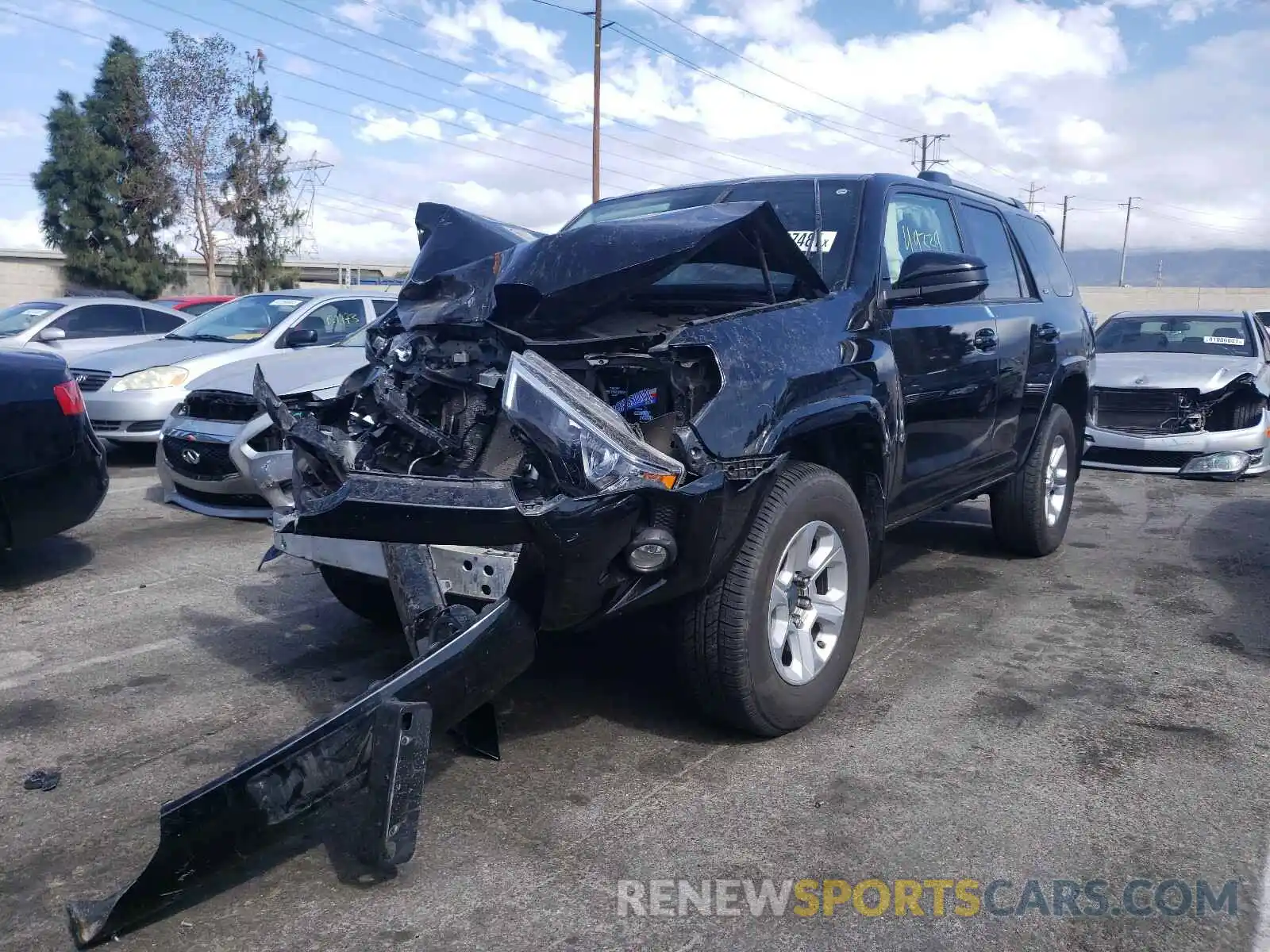 2 Photograph of a damaged car JTEBU5JR7K5712384 TOYOTA 4RUNNER 2019