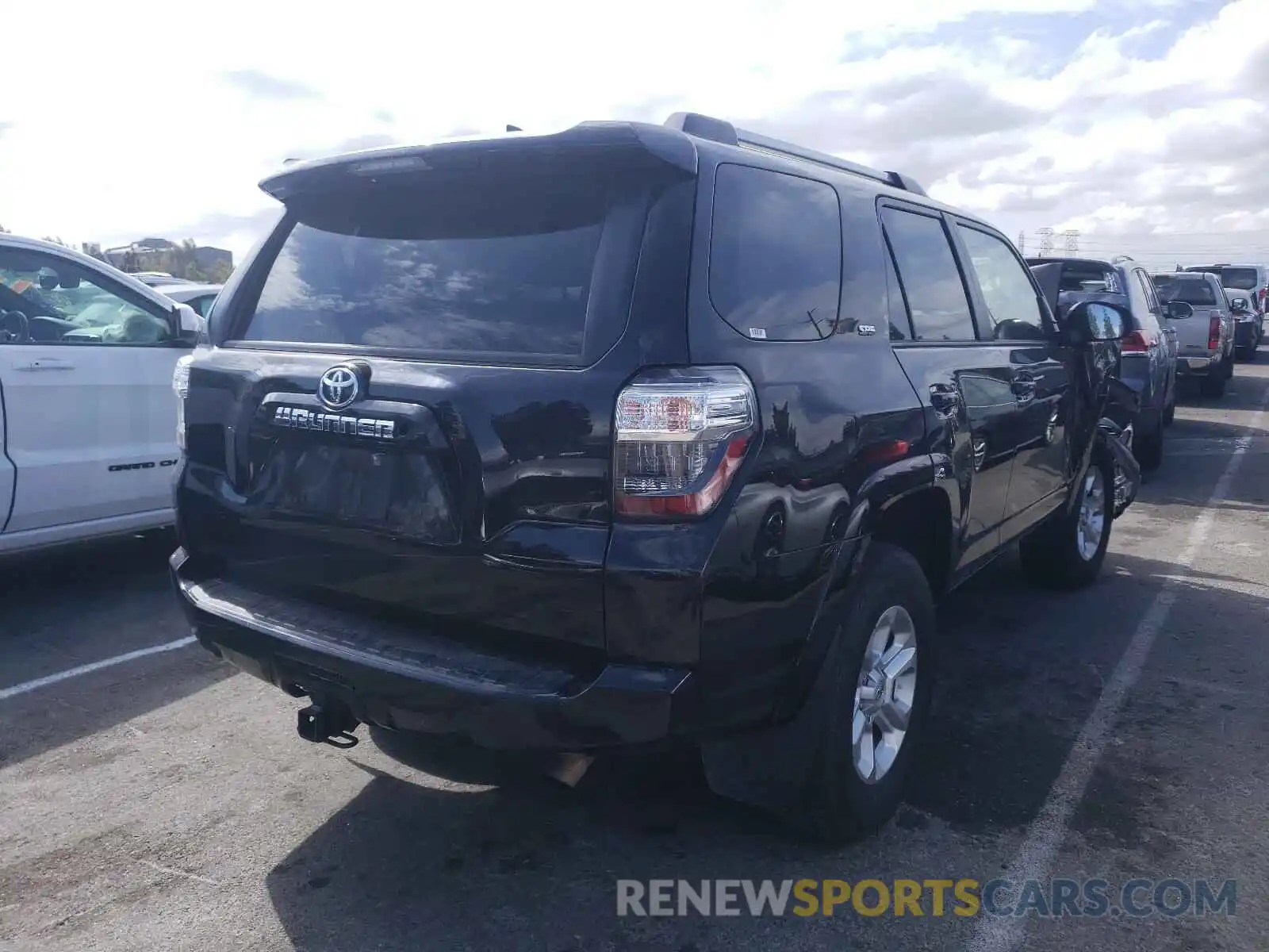 4 Photograph of a damaged car JTEBU5JR7K5712384 TOYOTA 4RUNNER 2019