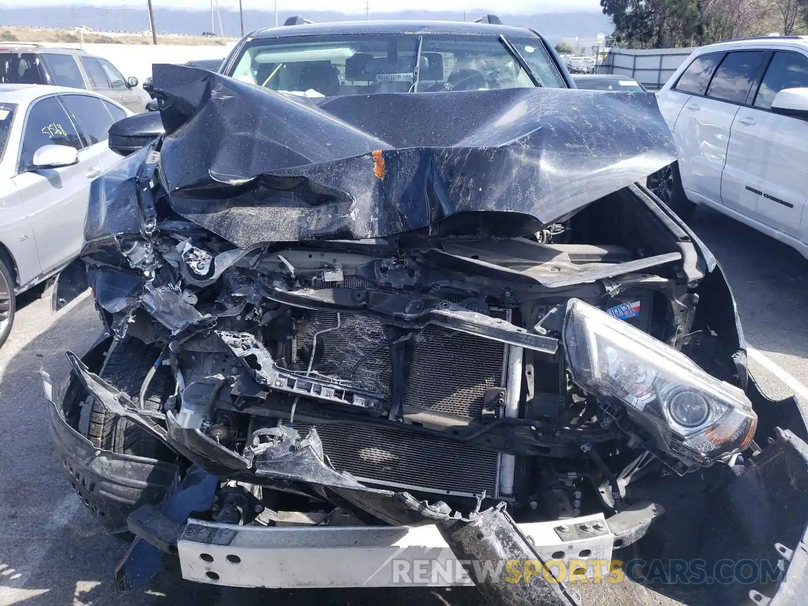 7 Photograph of a damaged car JTEBU5JR7K5712384 TOYOTA 4RUNNER 2019