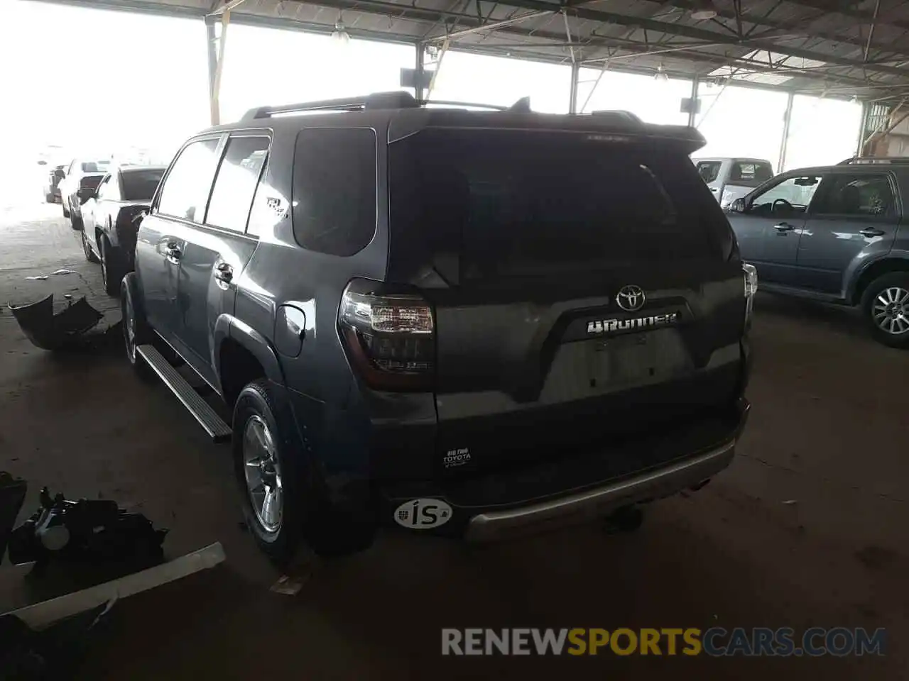 3 Фотография поврежденного автомобиля JTEBU5JR7K5714197 TOYOTA 4RUNNER 2019