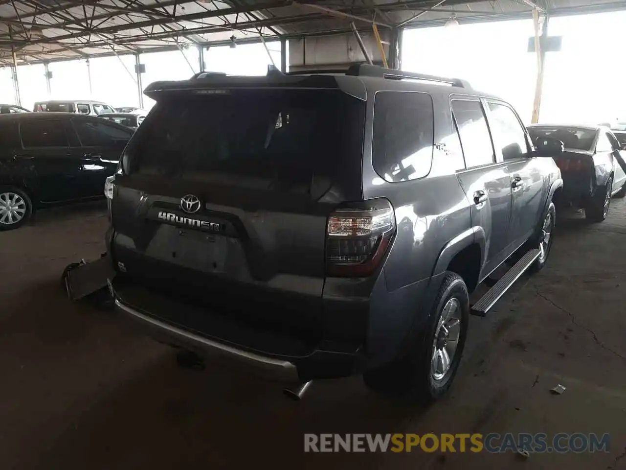 4 Фотография поврежденного автомобиля JTEBU5JR7K5714197 TOYOTA 4RUNNER 2019