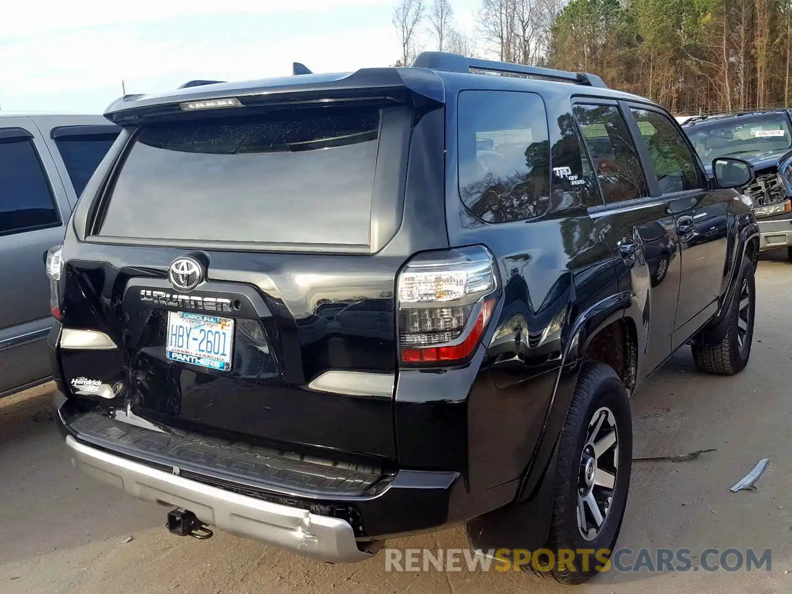 4 Фотография поврежденного автомобиля JTEBU5JR7K5716337 TOYOTA 4RUNNER 2019