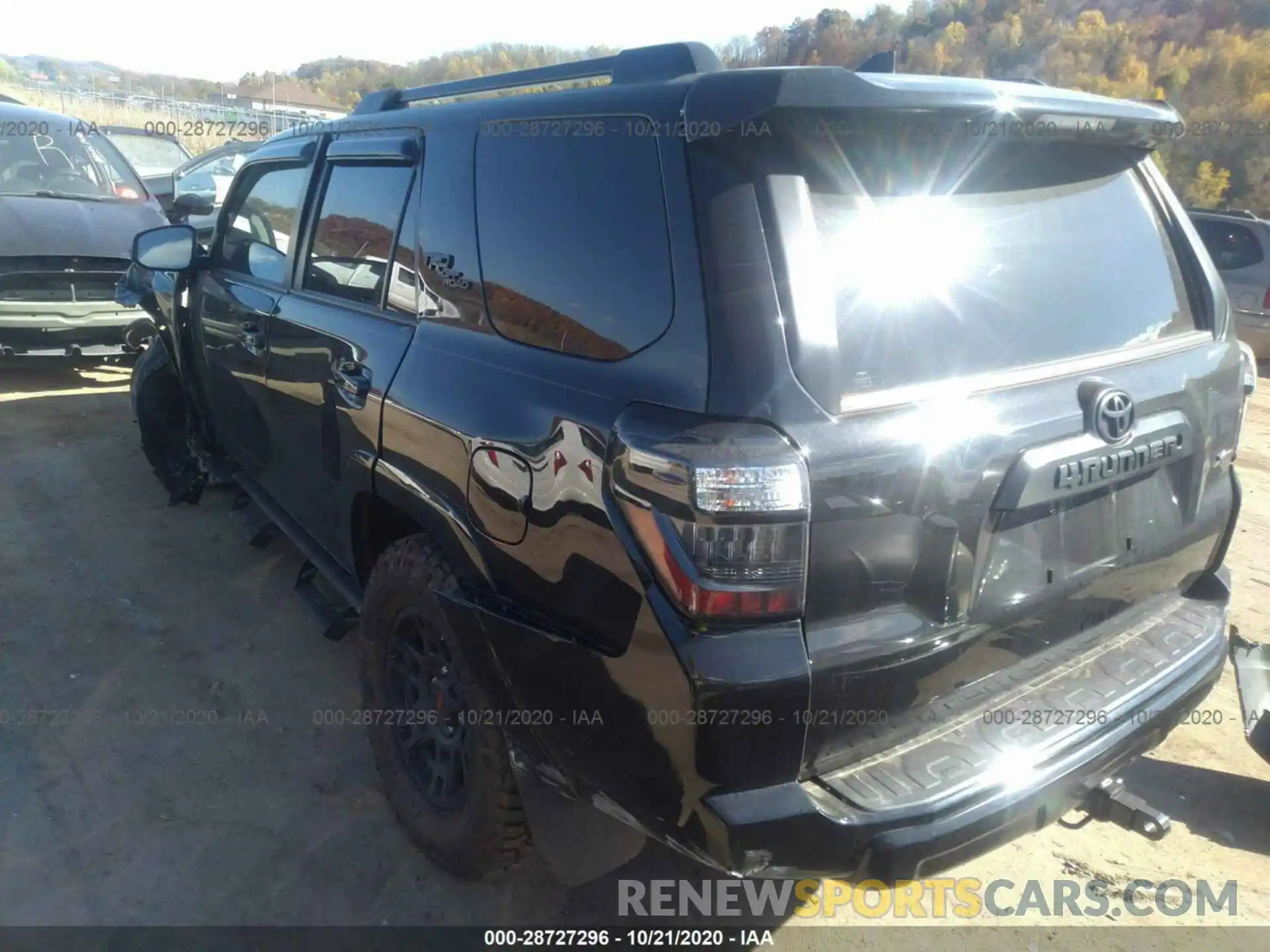 3 Фотография поврежденного автомобиля JTEBU5JR7K5716872 TOYOTA 4RUNNER 2019