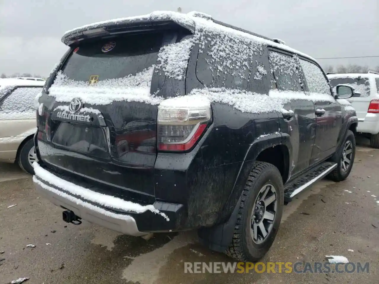 4 Photograph of a damaged car JTEBU5JR7K5727063 TOYOTA 4RUNNER 2019