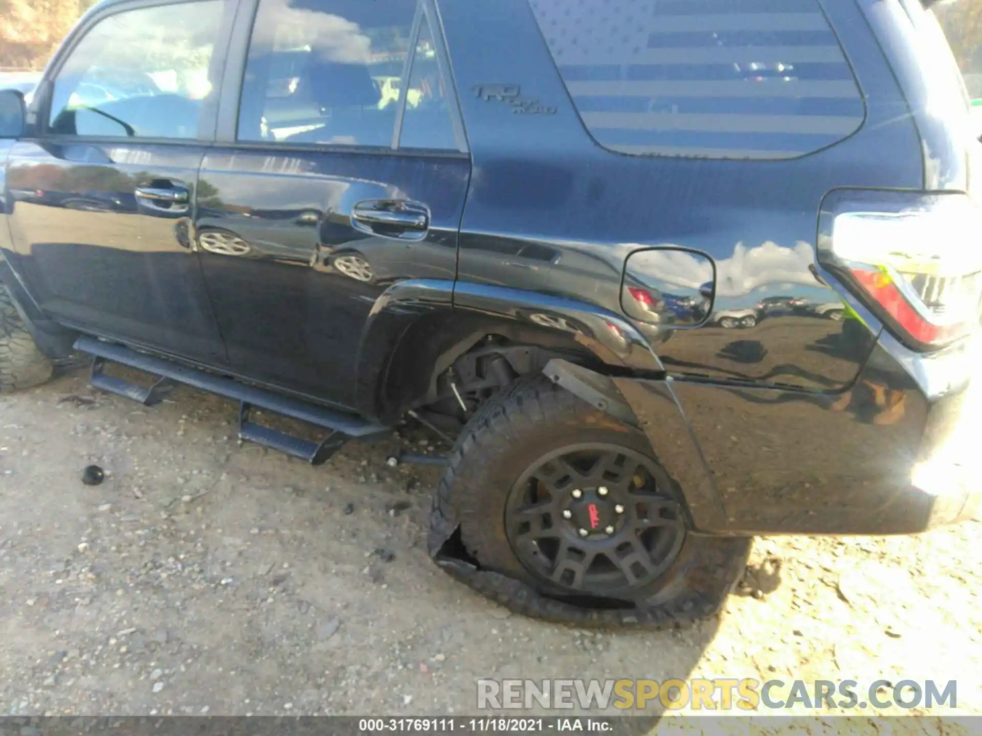 6 Фотография поврежденного автомобиля JTEBU5JR7K5732151 TOYOTA 4RUNNER 2019