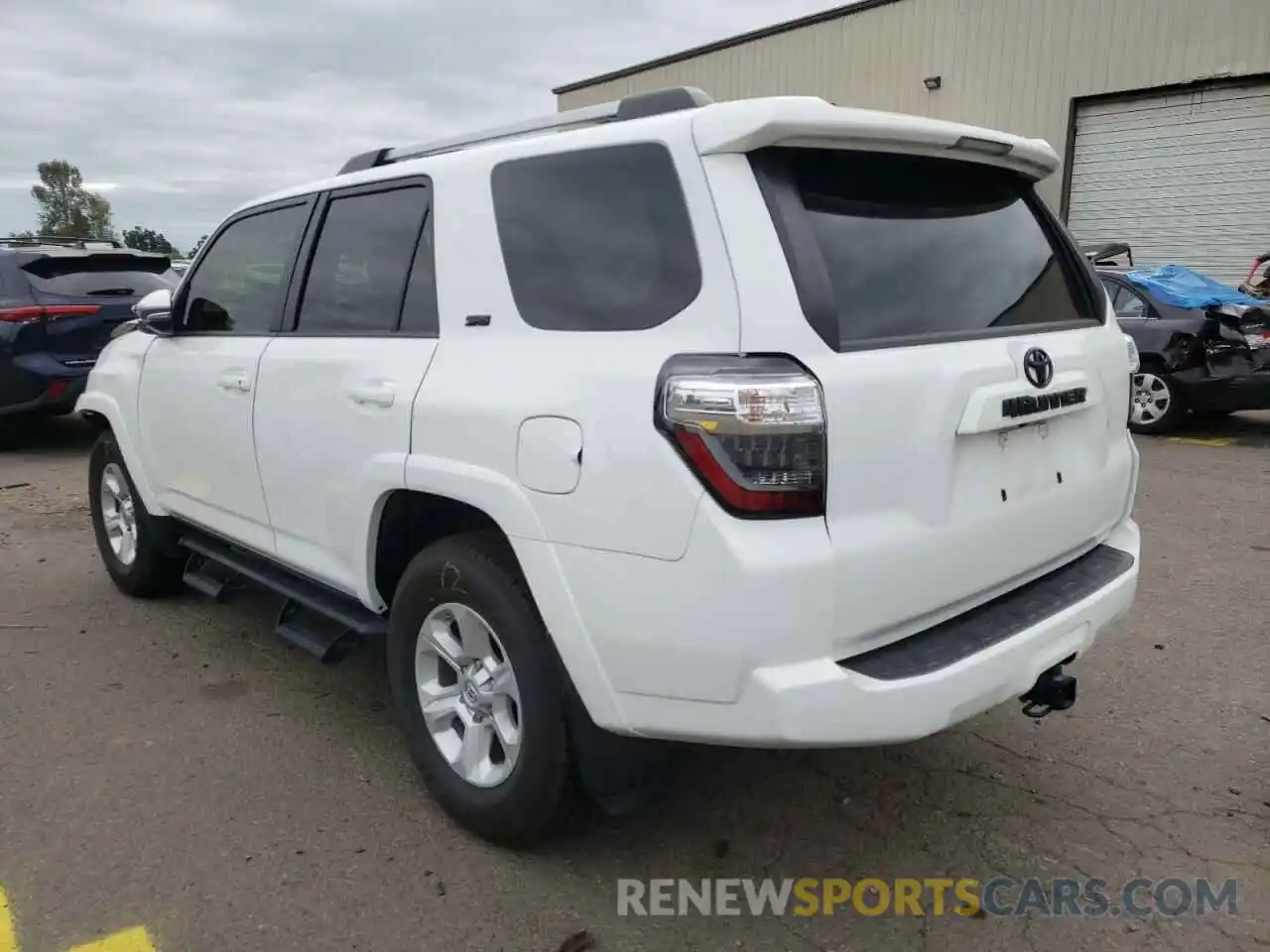 3 Фотография поврежденного автомобиля JTEBU5JR7K5732263 TOYOTA 4RUNNER 2019