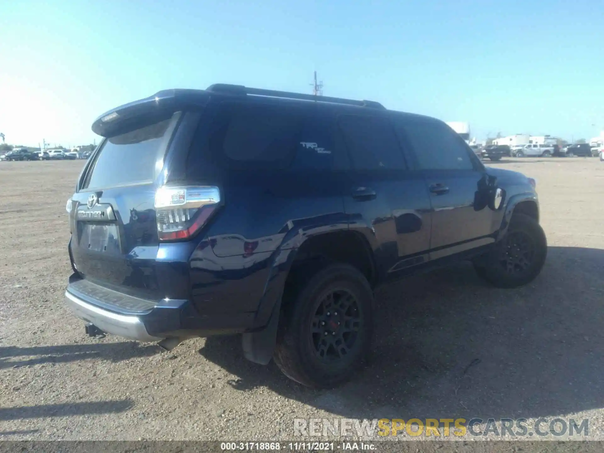 4 Фотография поврежденного автомобиля JTEBU5JR7K5736944 TOYOTA 4RUNNER 2019