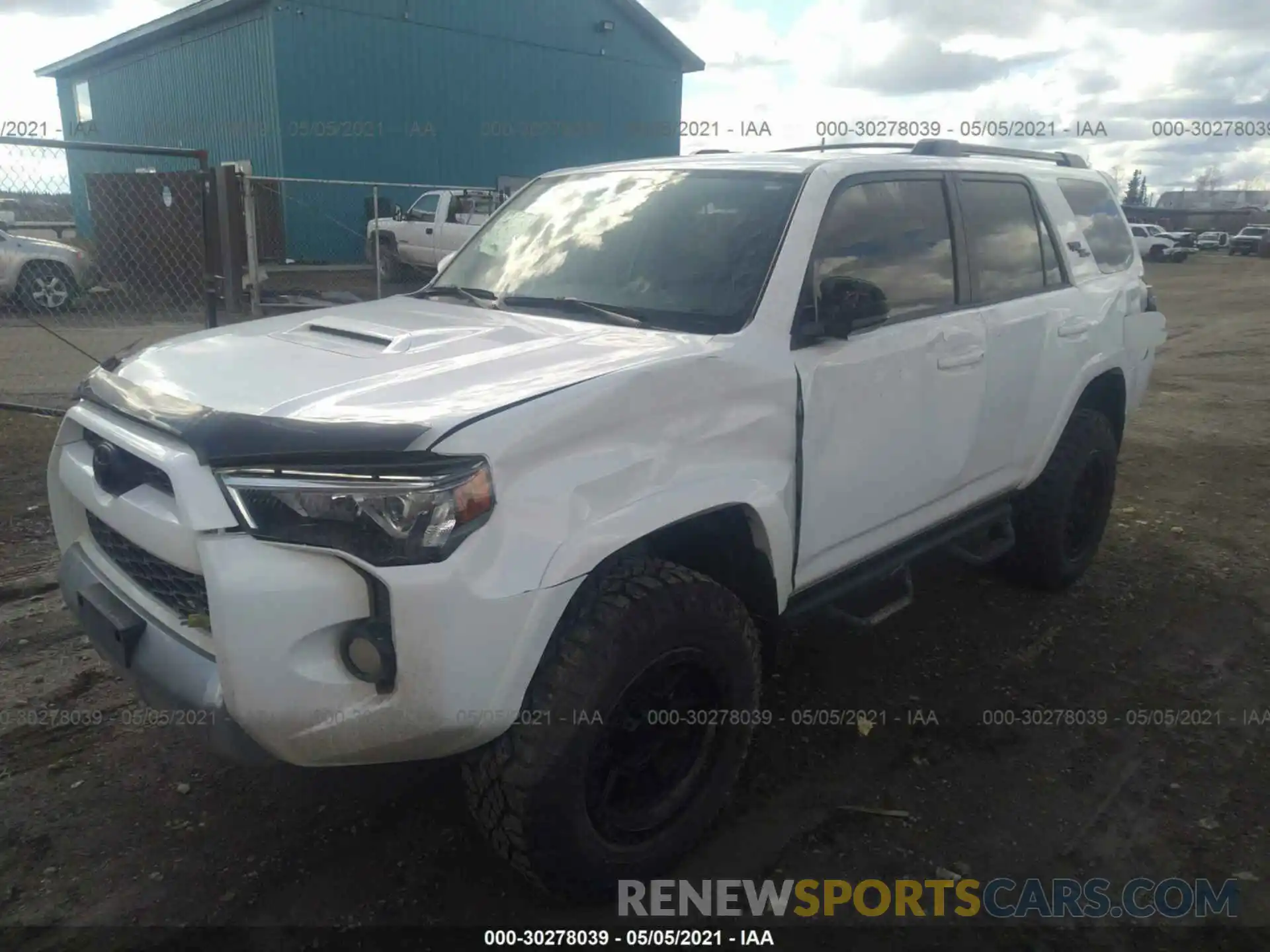 2 Photograph of a damaged car JTEBU5JR8K5612195 TOYOTA 4RUNNER 2019