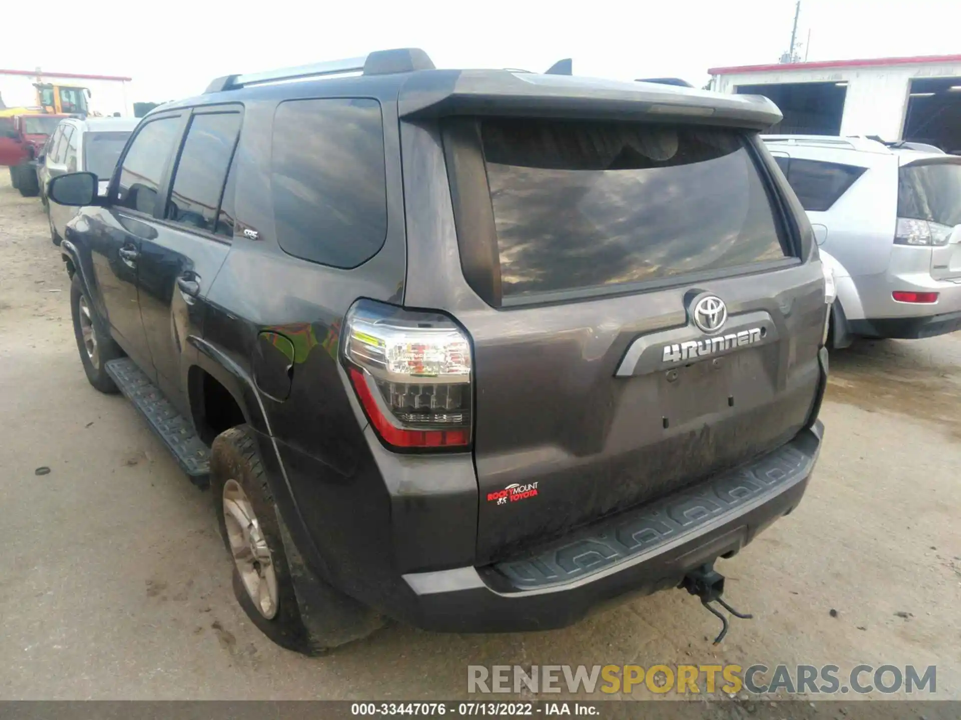 3 Фотография поврежденного автомобиля JTEBU5JR8K5623021 TOYOTA 4RUNNER 2019