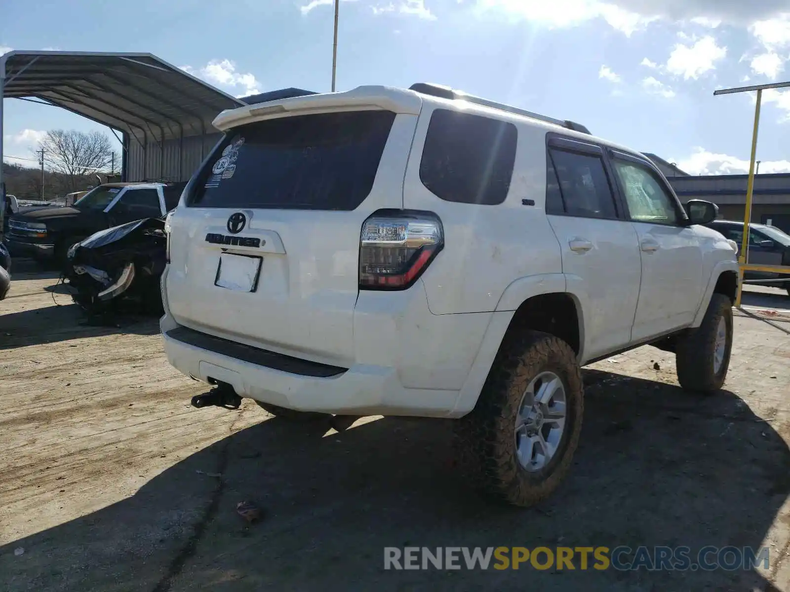 4 Photograph of a damaged car JTEBU5JR8K5632091 TOYOTA 4RUNNER 2019