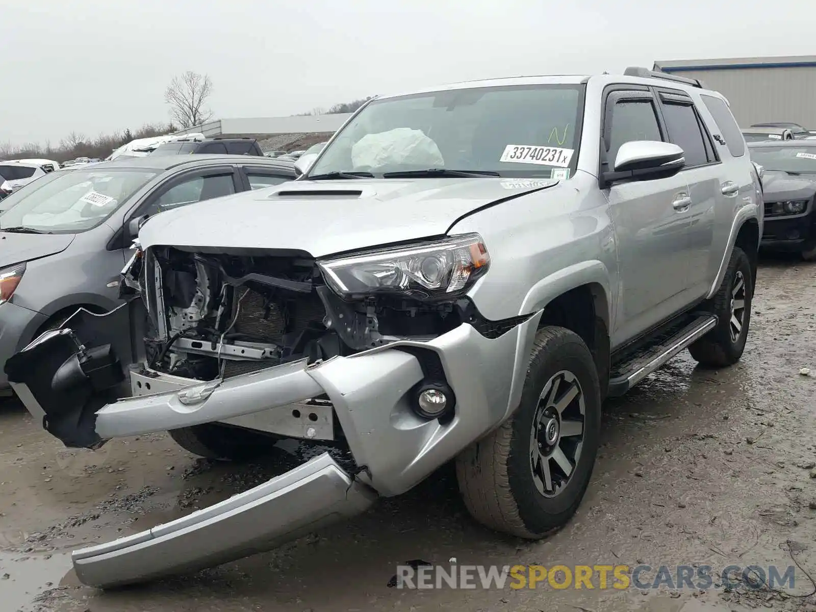 2 Photograph of a damaged car JTEBU5JR8K5635654 TOYOTA 4RUNNER 2019