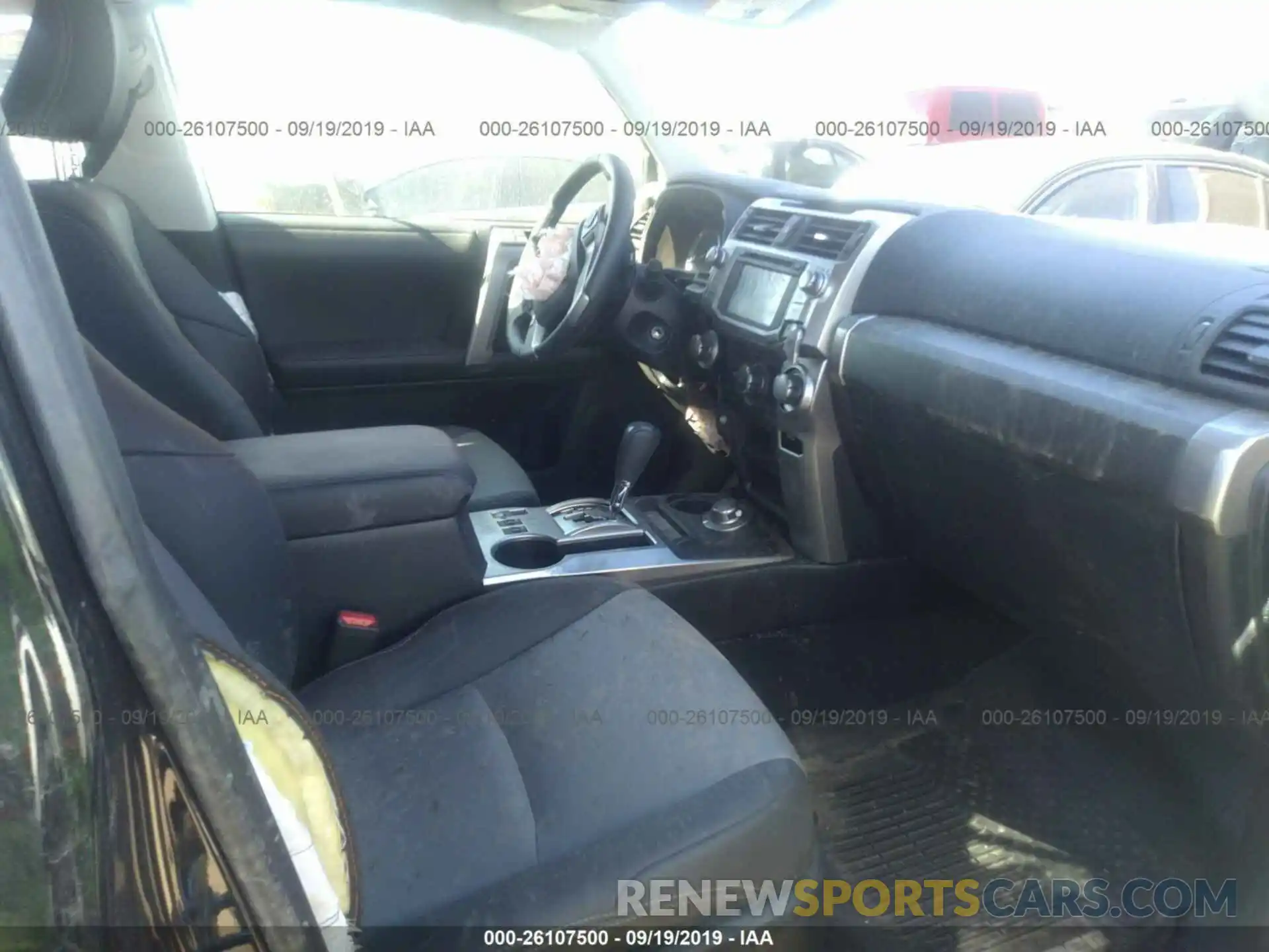 5 Photograph of a damaged car JTEBU5JR8K5635704 TOYOTA 4RUNNER 2019