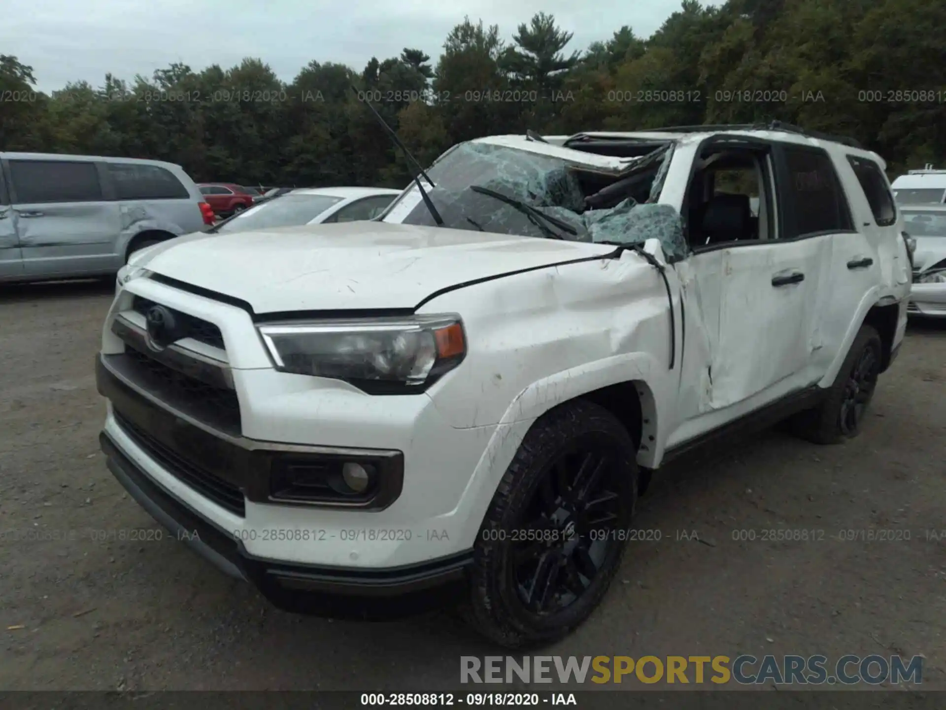 2 Photograph of a damaged car JTEBU5JR8K5636321 TOYOTA 4RUNNER 2019