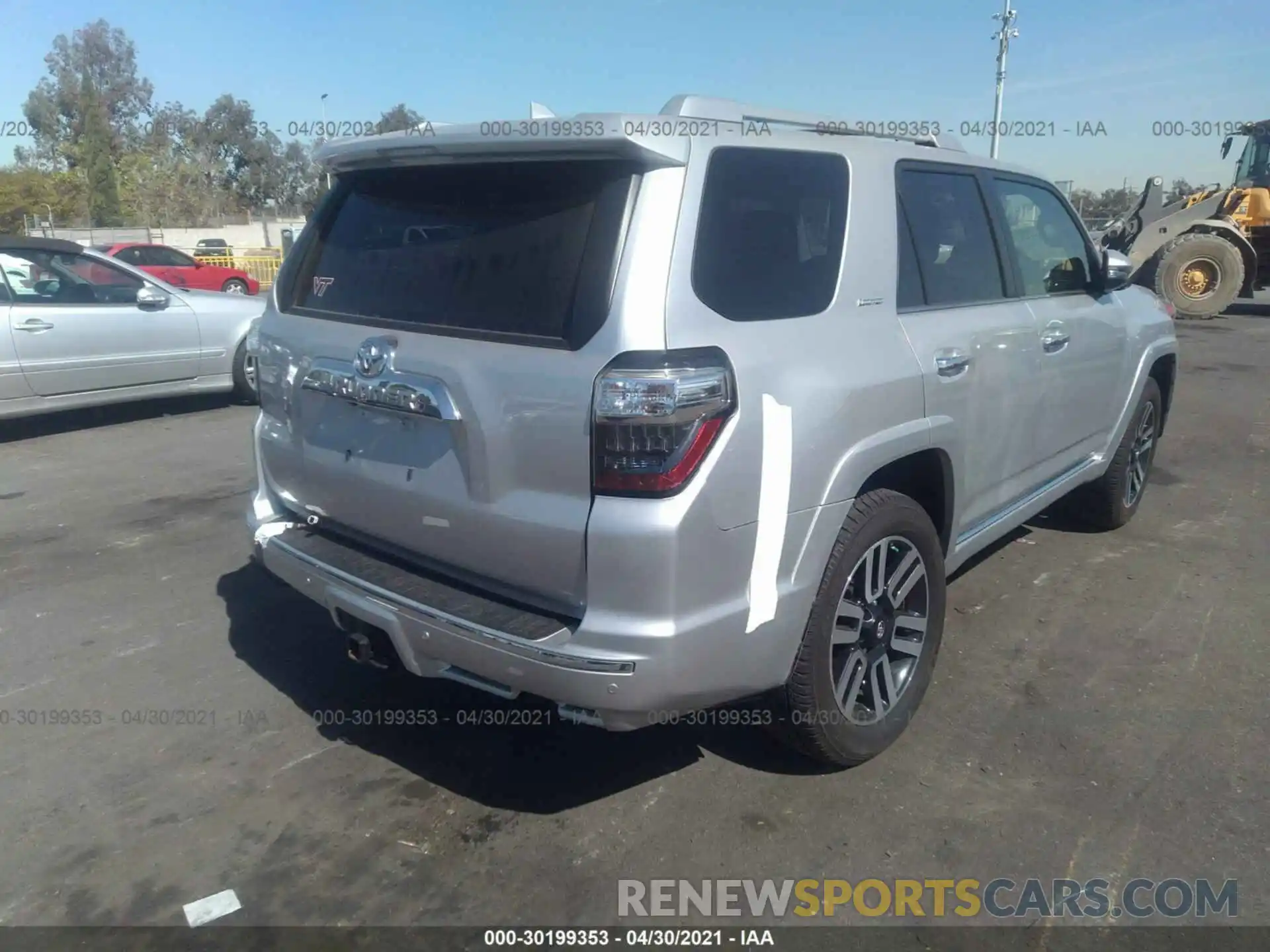 4 Фотография поврежденного автомобиля JTEBU5JR8K5638232 TOYOTA 4RUNNER 2019