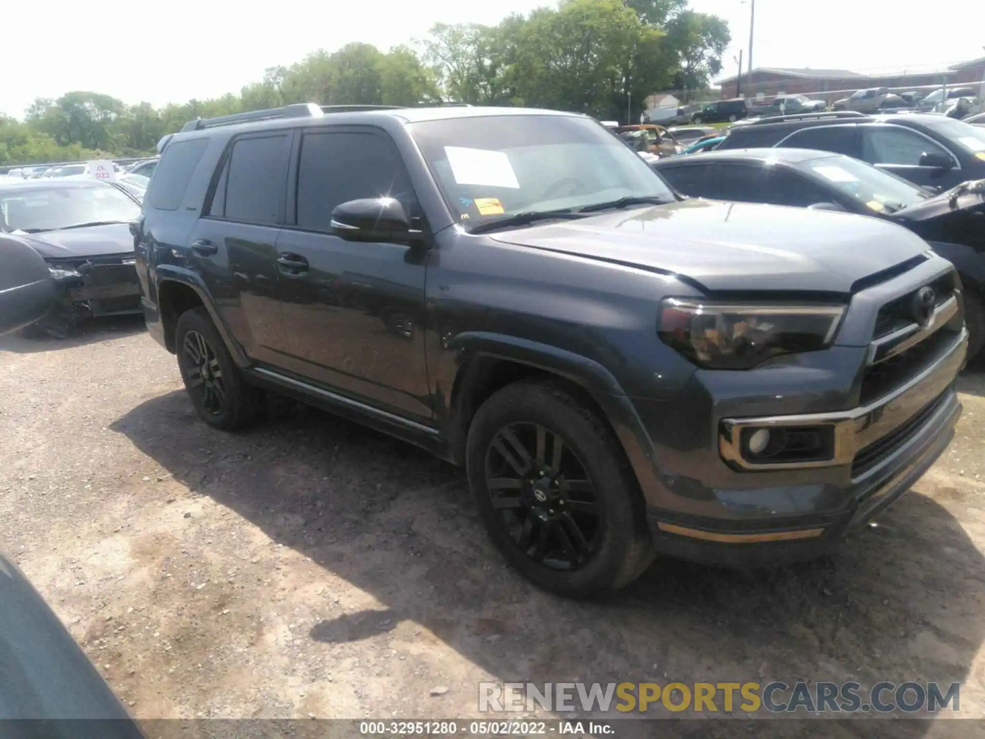 1 Photograph of a damaged car JTEBU5JR8K5638375 TOYOTA 4RUNNER 2019