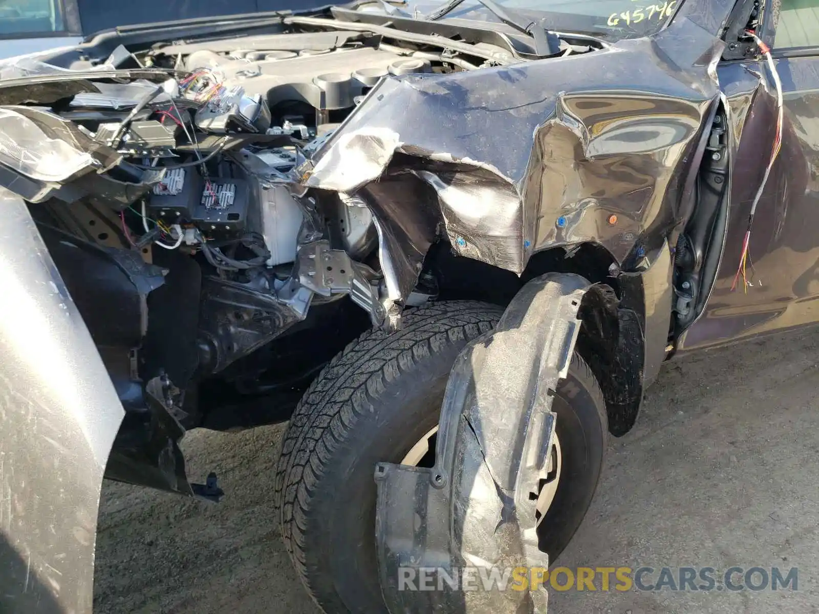 9 Photograph of a damaged car JTEBU5JR8K5645746 TOYOTA 4RUNNER 2019
