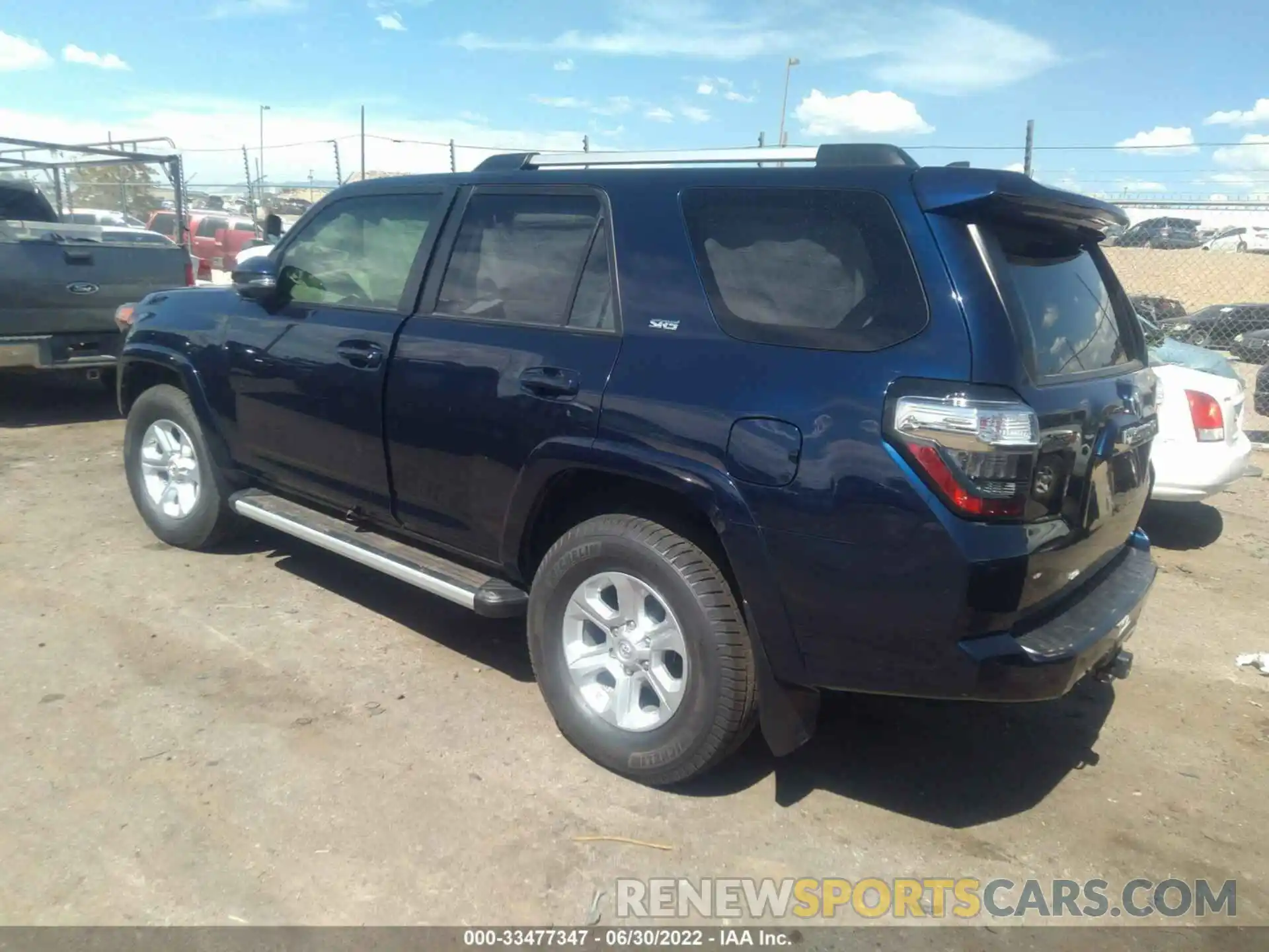 3 Photograph of a damaged car JTEBU5JR8K5648775 TOYOTA 4RUNNER 2019