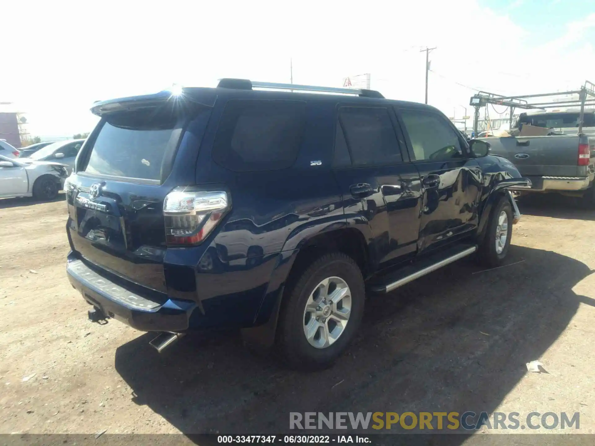 4 Фотография поврежденного автомобиля JTEBU5JR8K5648775 TOYOTA 4RUNNER 2019