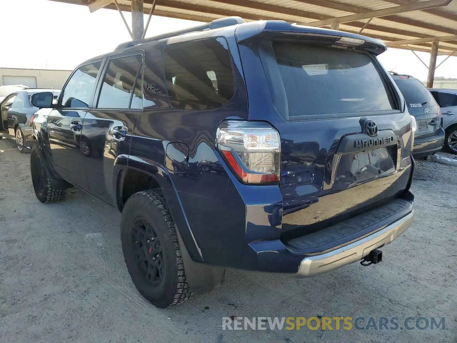 3 Photograph of a damaged car JTEBU5JR8K5649800 TOYOTA 4RUNNER 2019