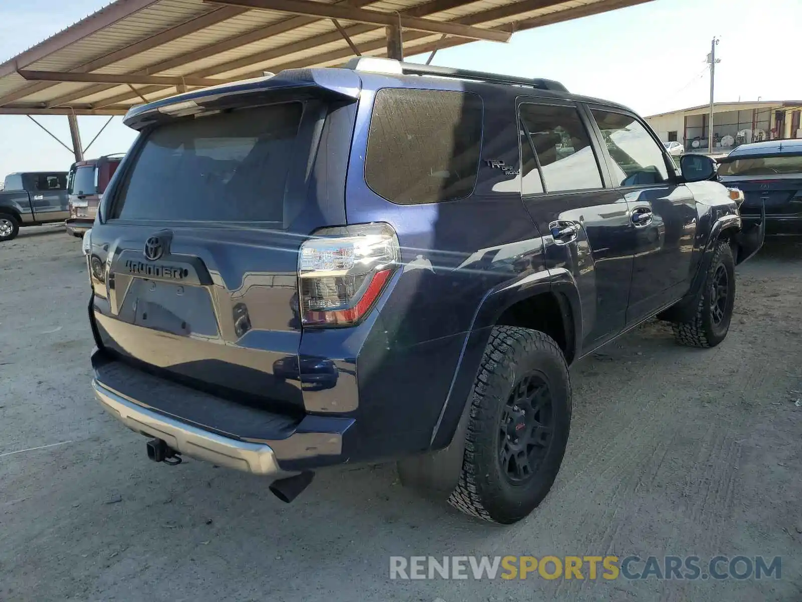 4 Фотография поврежденного автомобиля JTEBU5JR8K5649800 TOYOTA 4RUNNER 2019