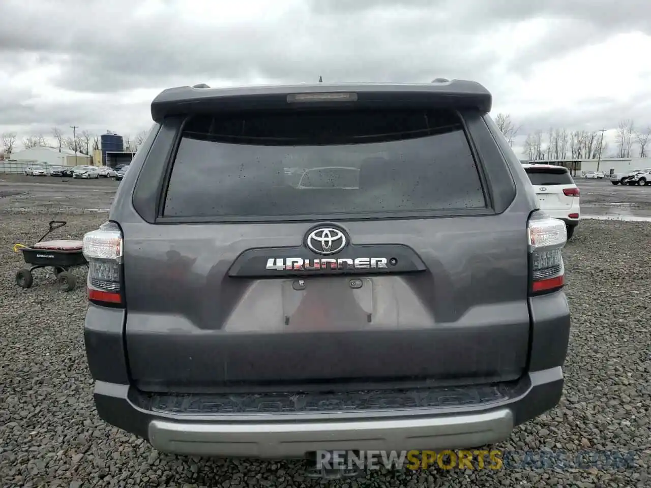 6 Фотография поврежденного автомобиля JTEBU5JR8K5650011 TOYOTA 4RUNNER 2019