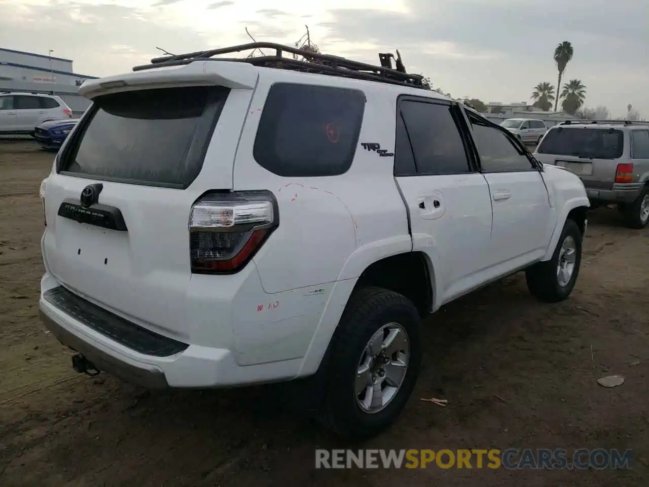 4 Photograph of a damaged car JTEBU5JR8K5650235 TOYOTA 4RUNNER 2019