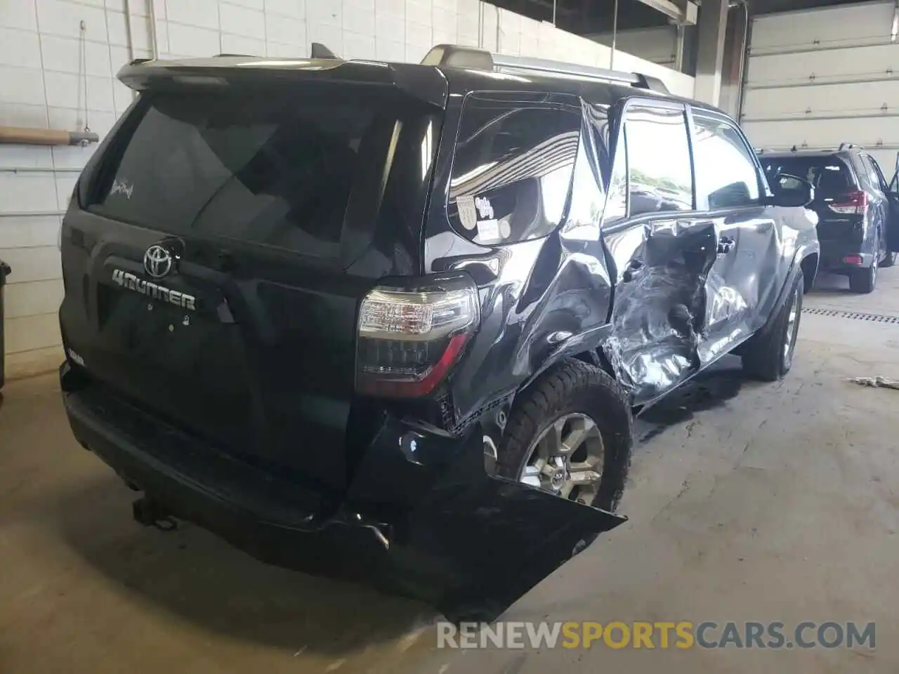 4 Photograph of a damaged car JTEBU5JR8K5652115 TOYOTA 4RUNNER 2019