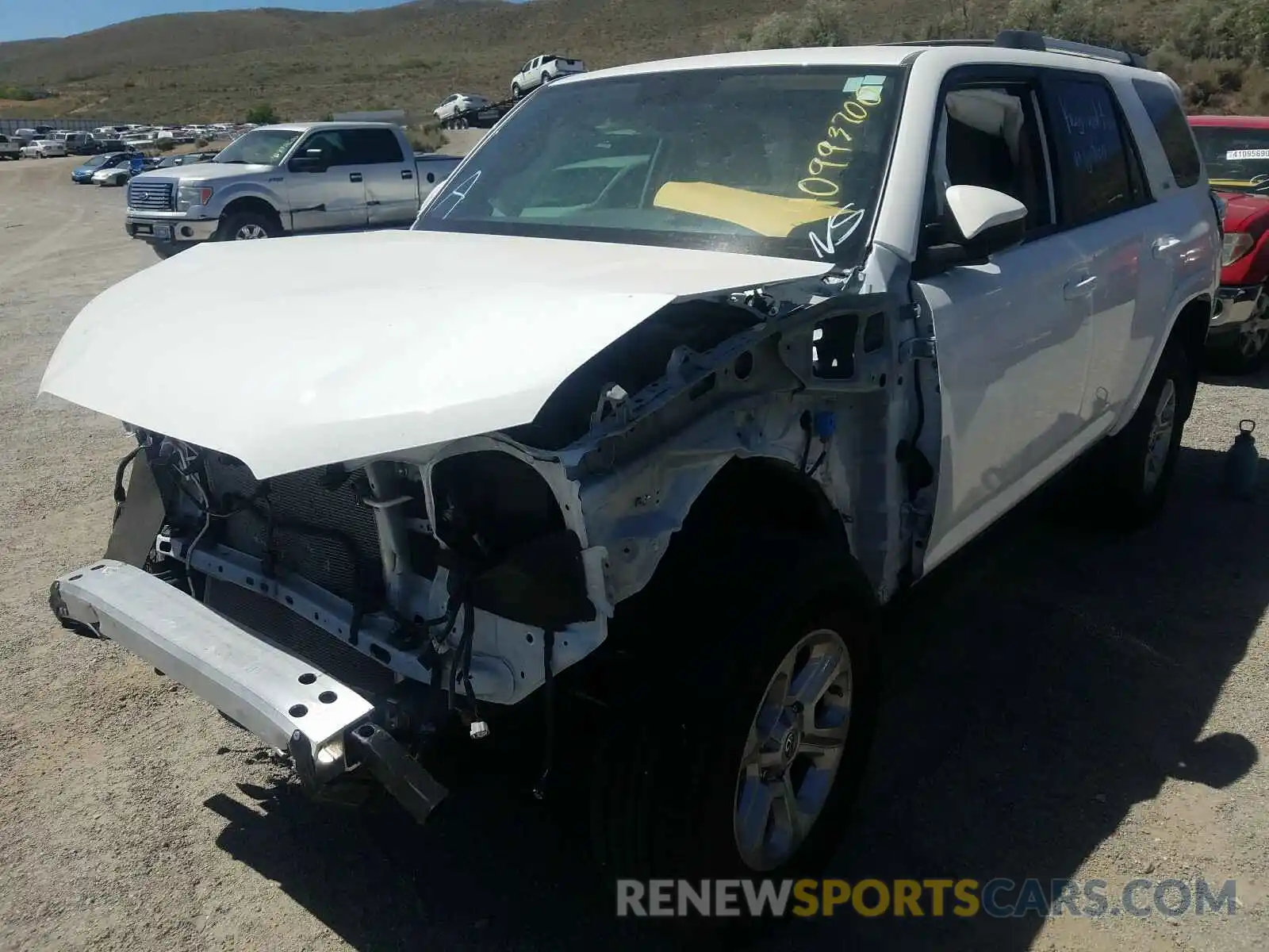 2 Photograph of a damaged car JTEBU5JR8K5656875 TOYOTA 4RUNNER 2019