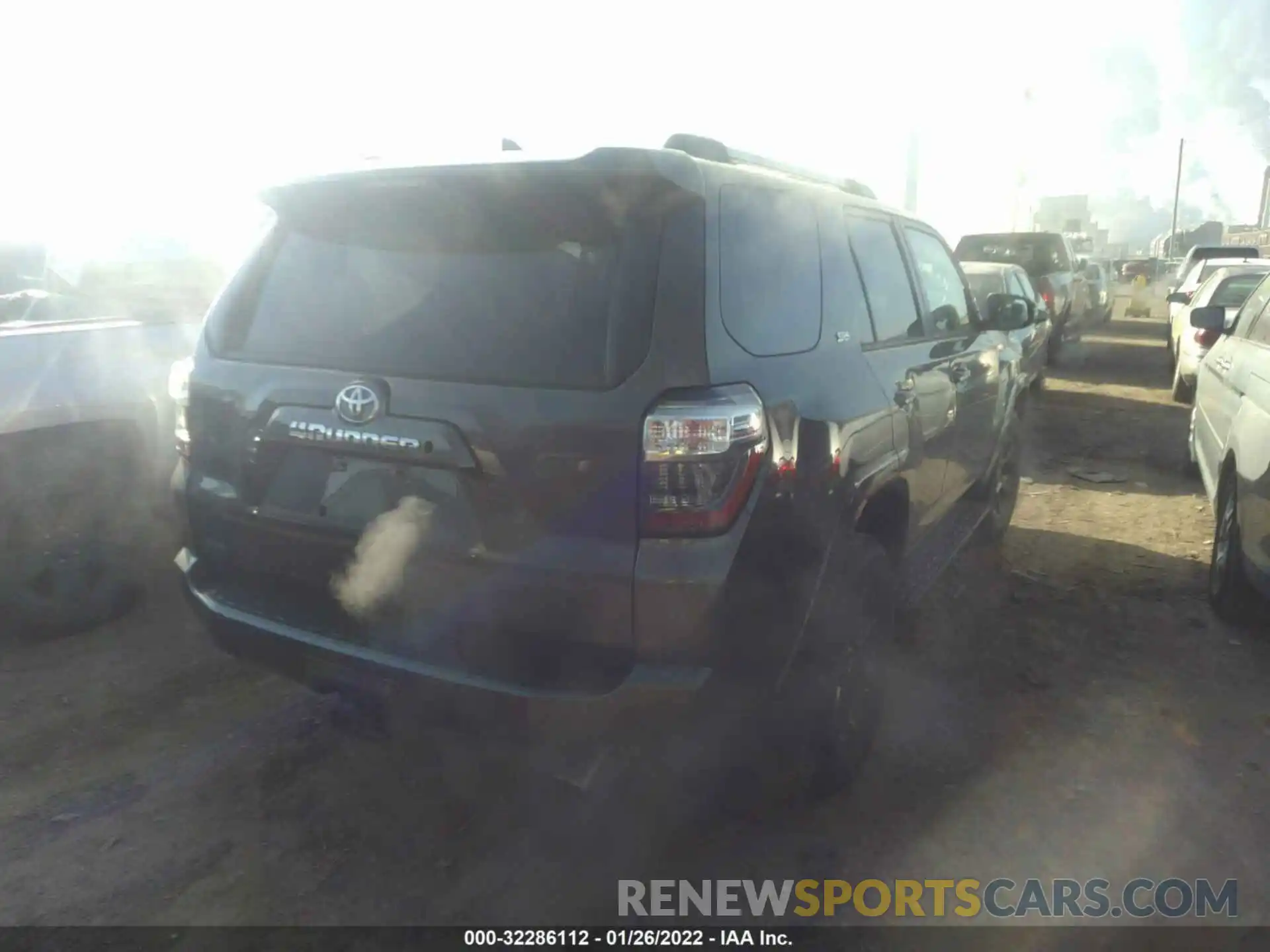 4 Photograph of a damaged car JTEBU5JR8K5658044 TOYOTA 4RUNNER 2019