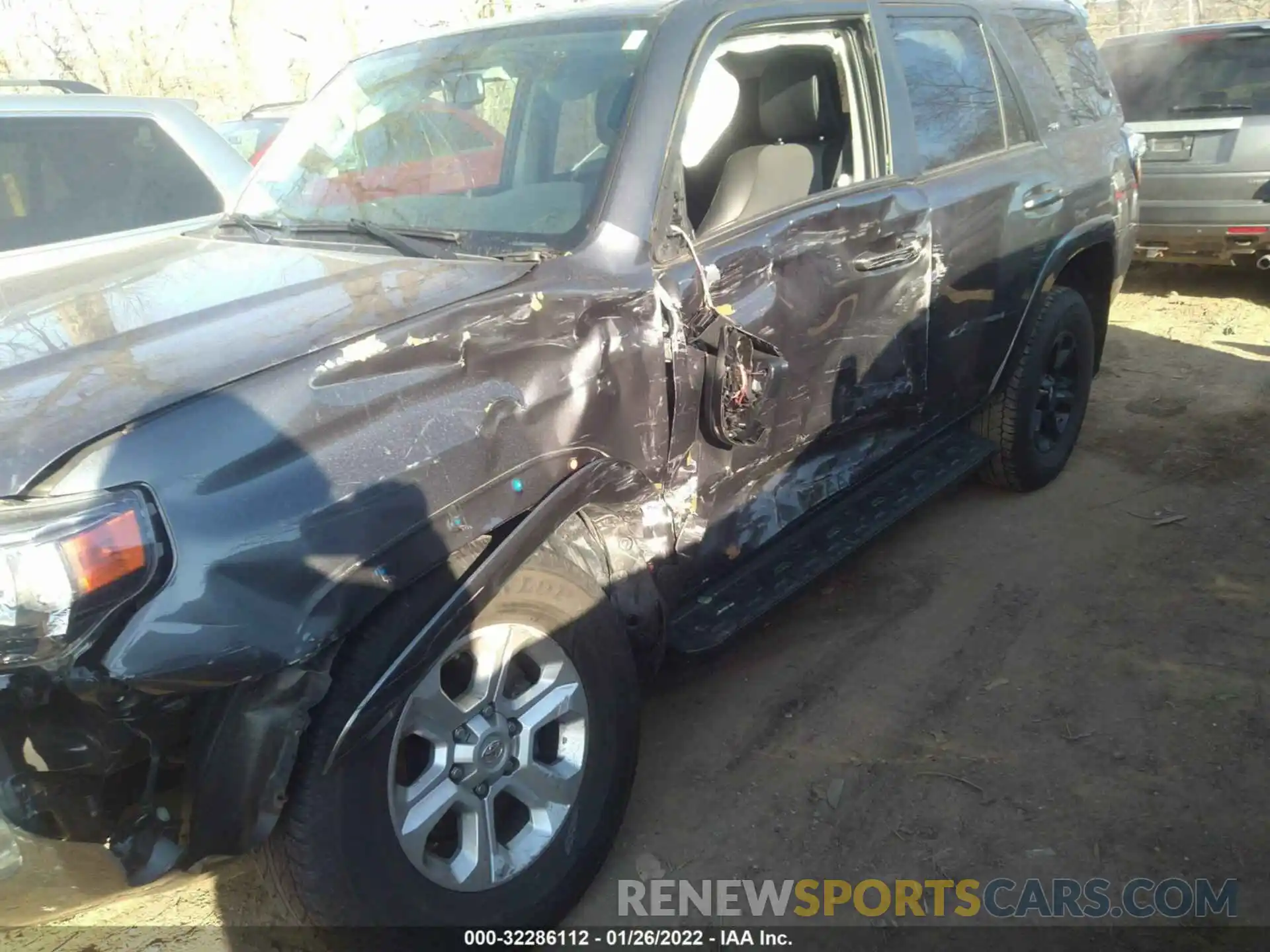 6 Photograph of a damaged car JTEBU5JR8K5658044 TOYOTA 4RUNNER 2019